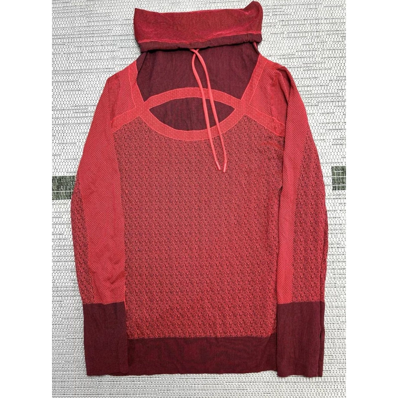 Under Armour Under armour Top Womens L Red Threadborne Heatgear Cowl High Neck Running Size L / US 10 / IT 46 - 2 Thumbnail