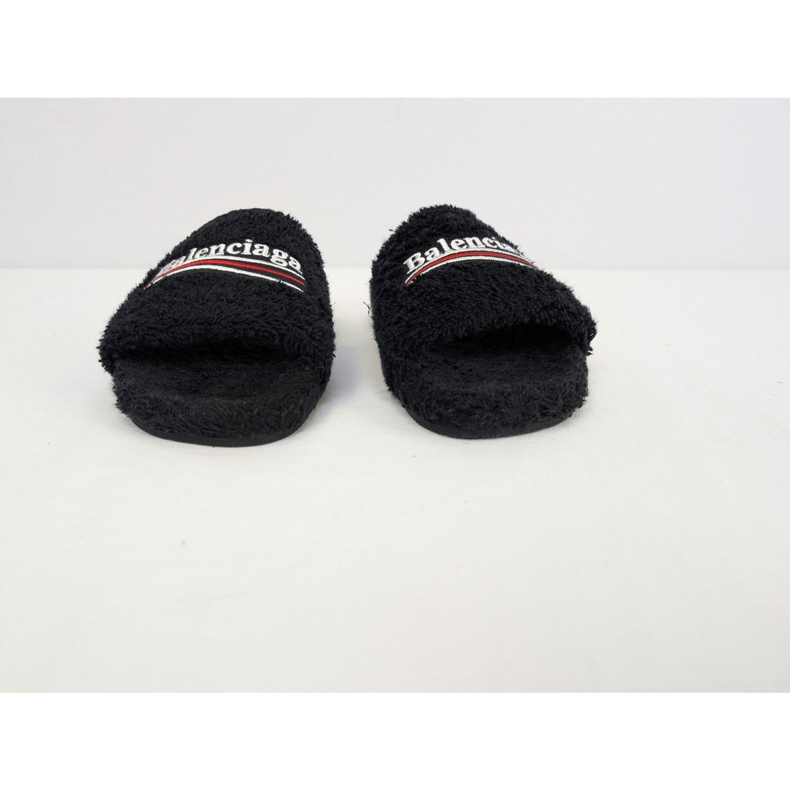 Balenciaga o1rshd1 /DUP/ Furry Slide Soft Towel Material Polite Slipper Size US 5 / EU 37 - 8 Thumbnail