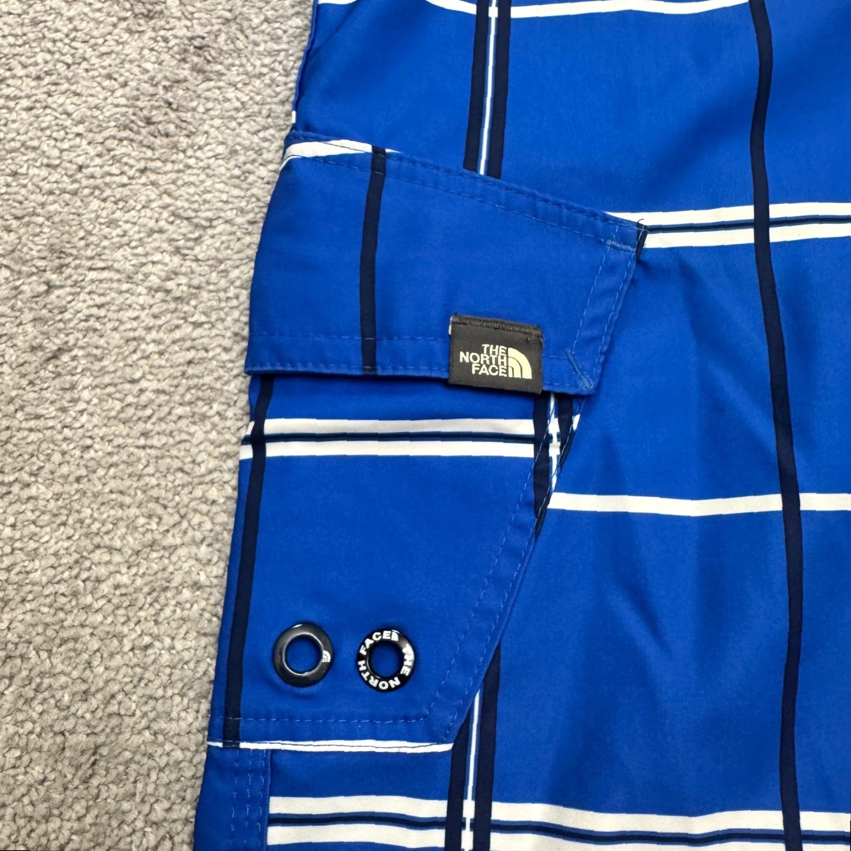 The North Face The North Face Cargo Board Shoarts Swim Trunks Mens 30 Blue Plaid Outdoor Summer Size US 30 / EU 46 - 5 Thumbnail