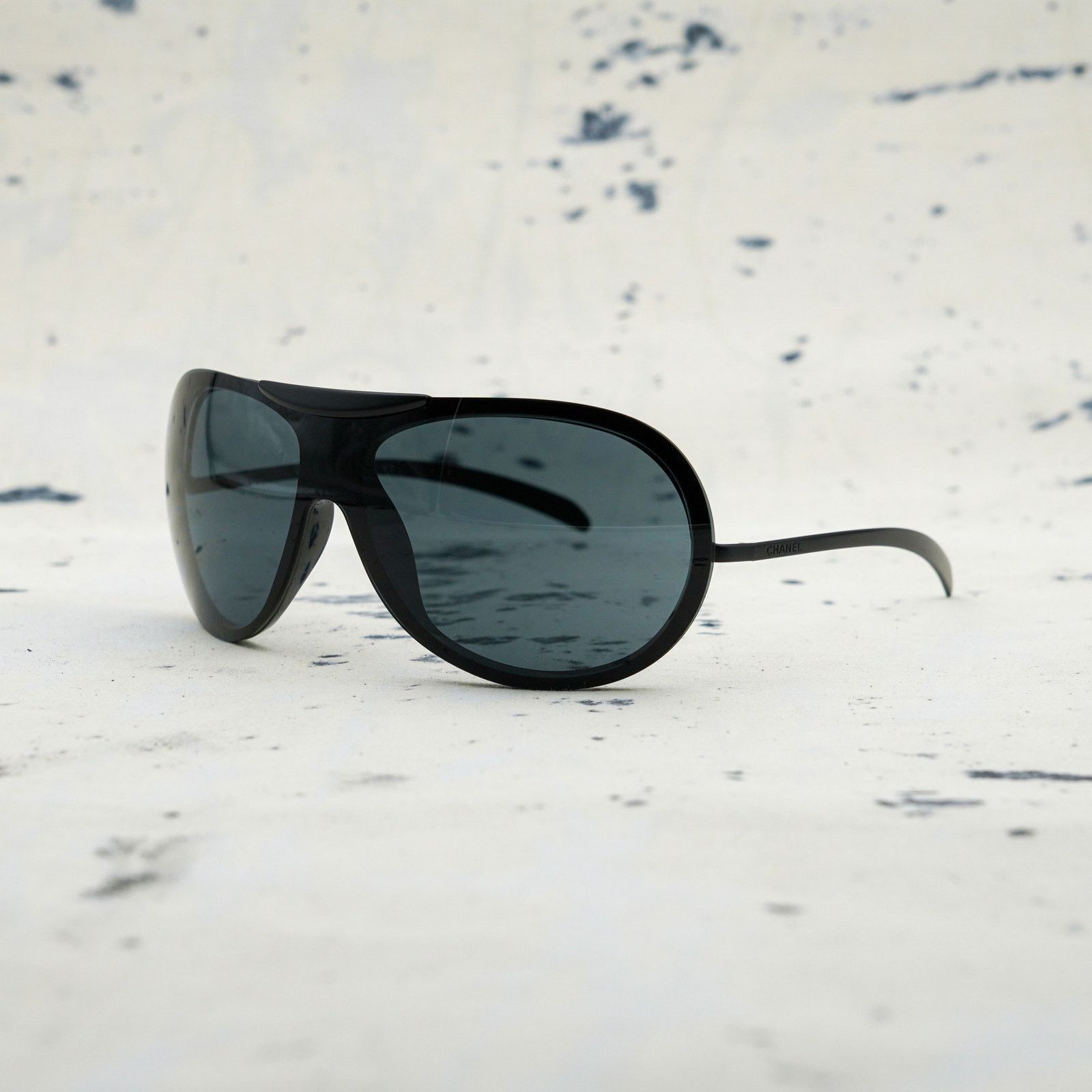 Chanel Vintage сhanel 6006 black wrap aviator logo sunglasses Size ONE SIZE - 1 Thumbnail