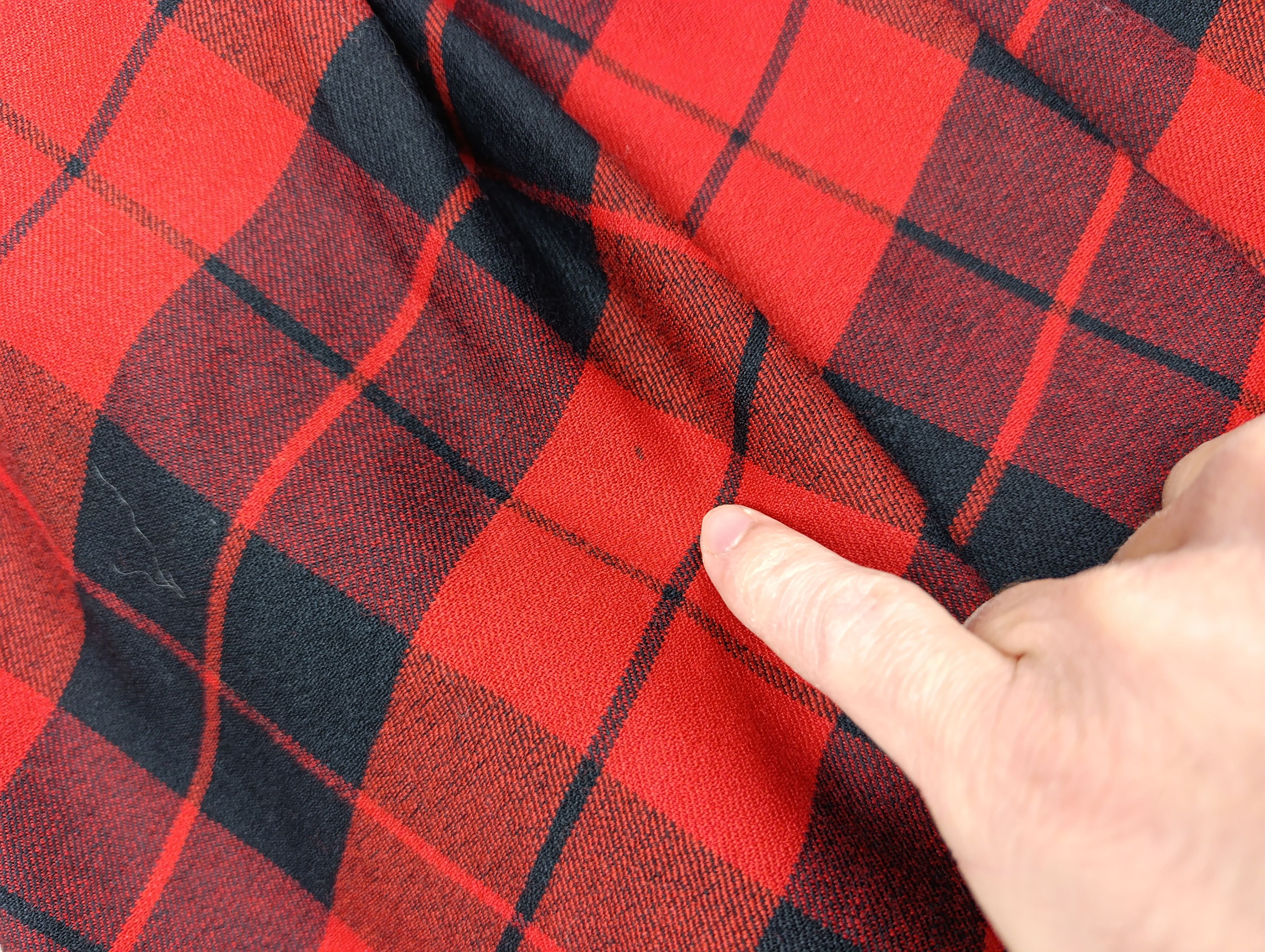 Dolce & Gabbana DOLCE & GABBANA D&G RED PLAID PANNIER WOOL MINI SKIRT WOMENS Size 27" / US 4 / IT 40 - 6 Thumbnail
