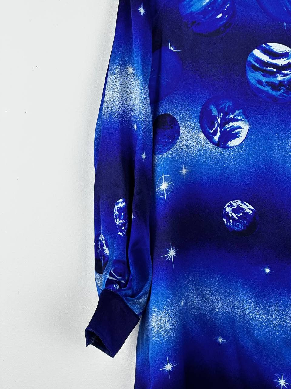 Escada × Vintage 90s Escada Margaretha Ley Blue Space Abstract Silk Blouse Size XS / US 0-2 / IT 36-38 - 4 Thumbnail