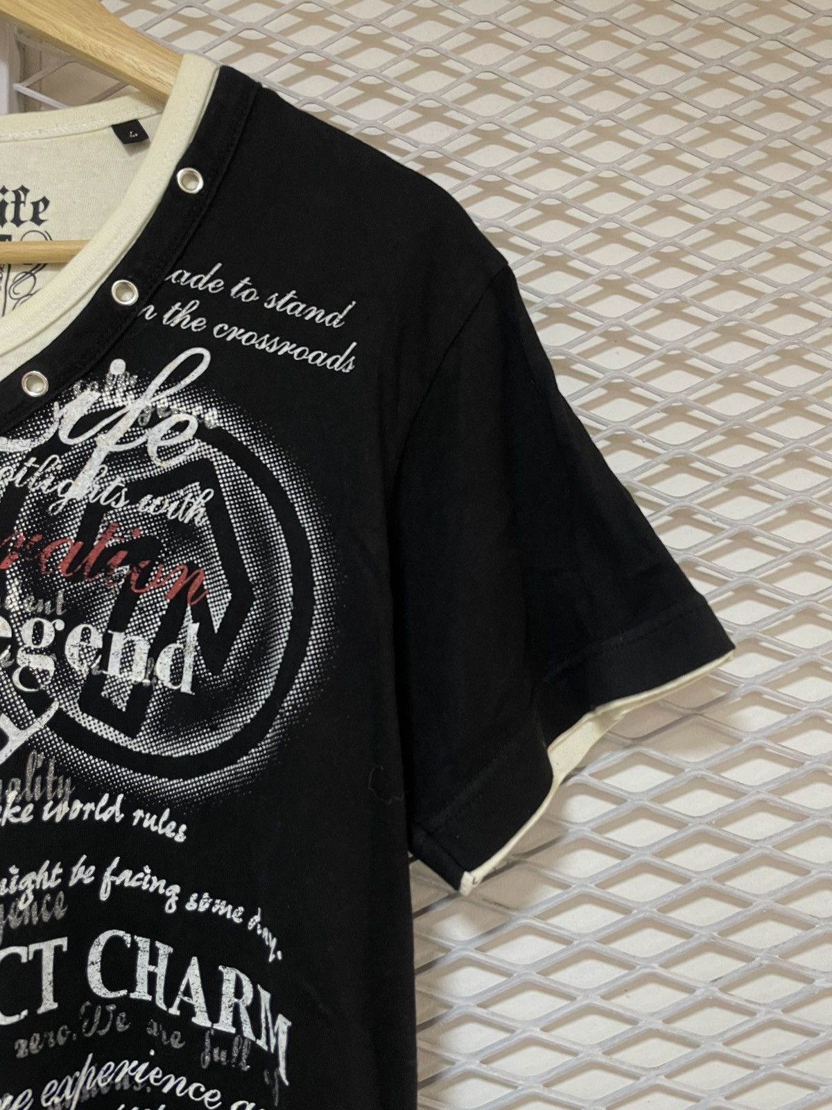 Le Grande Bleu (L.G.B.) Japanese Wild Life Y2K Style Tshirt Size US L / EU 52-54 / 3 - 5 Thumbnail