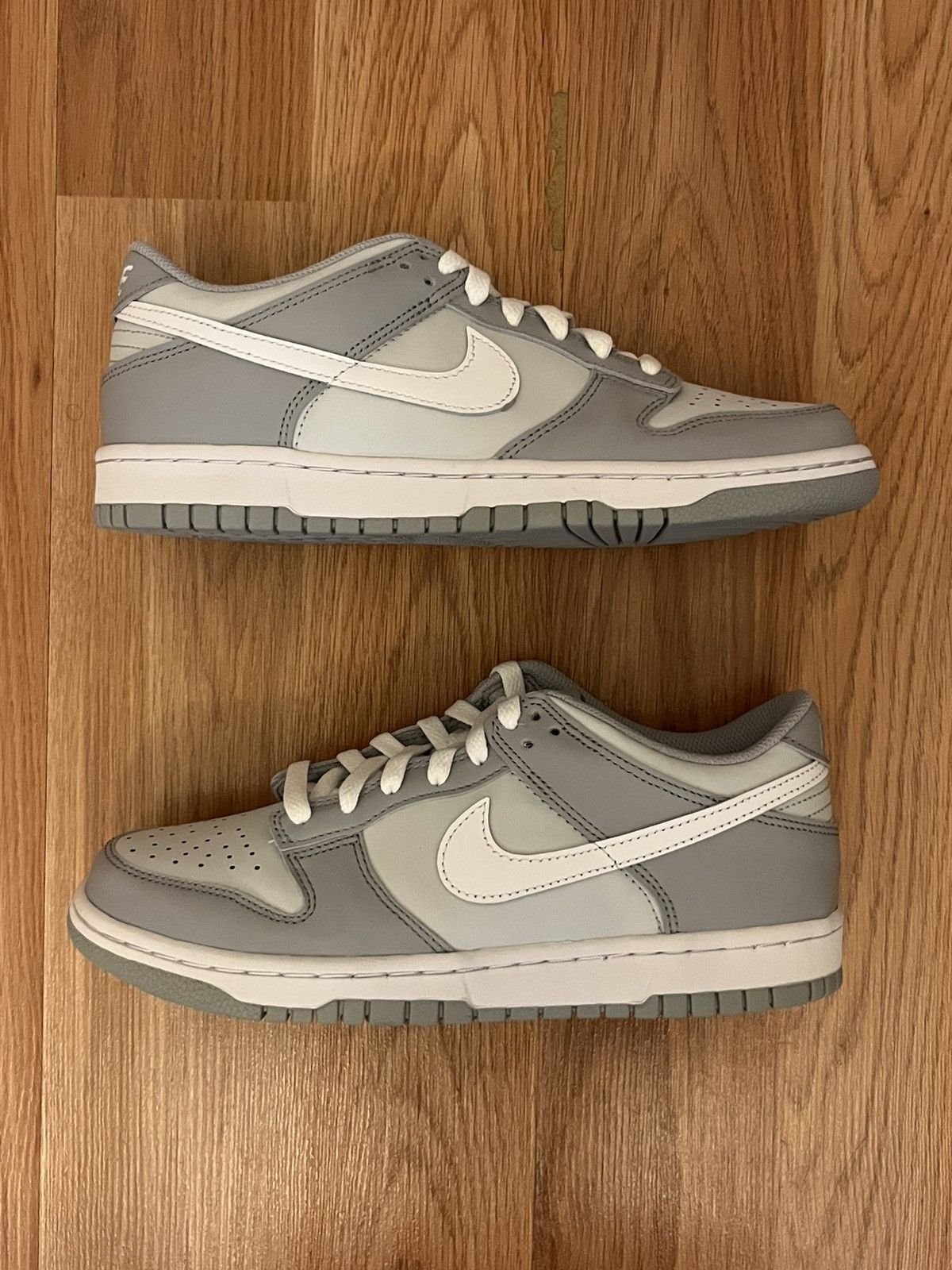 nike dunk low pure platinum wolf grey