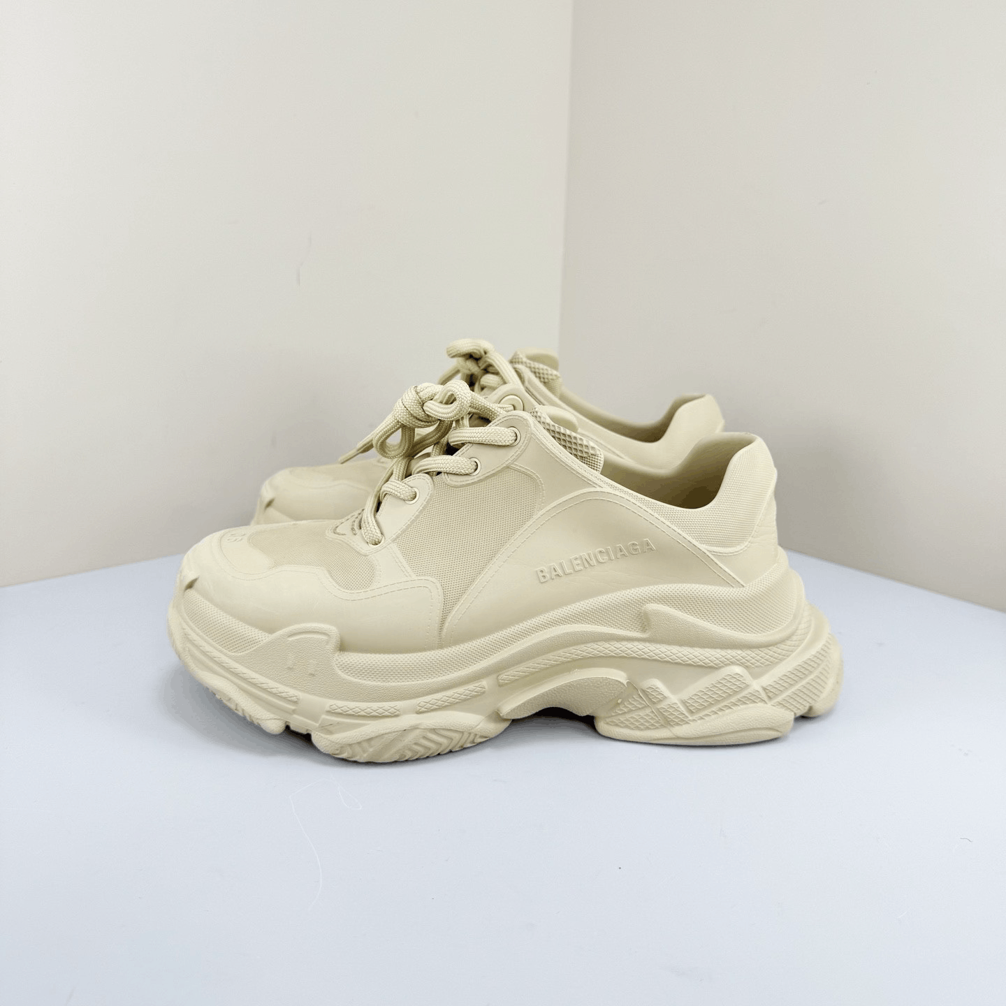 Balenciaga Balenciaga 25SS Rubber Triples Sneakers Size US 5 / IT 35 - 1 Thumbnail