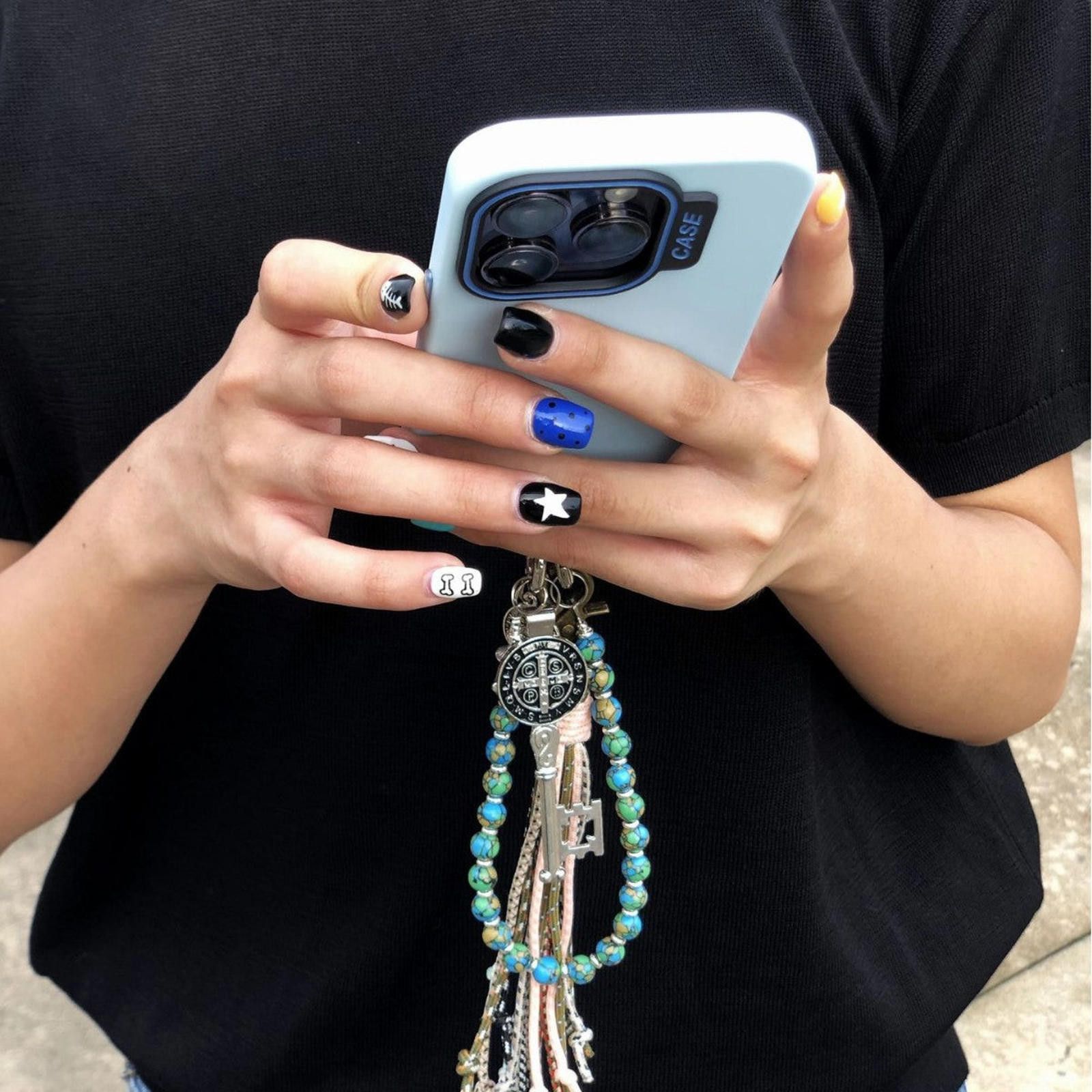 Jewelry Blue Green Beaded Phone Charm, Decorative Keychain Beads Size ONE SIZE - 3 Thumbnail