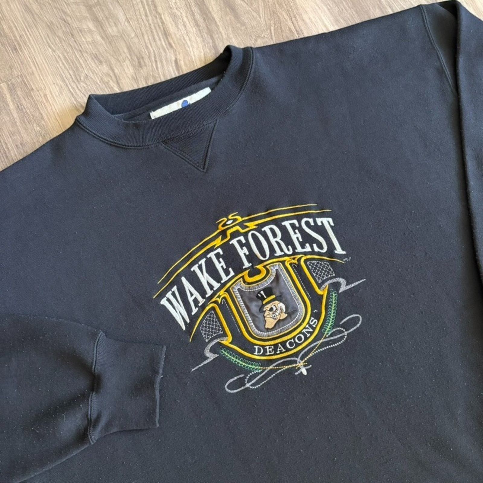 Vintage Vintage Wake Forest University Crewneck Sweatshirt Size 2XL Size US XXL / EU 58 / 5 - 1 Thumbnail