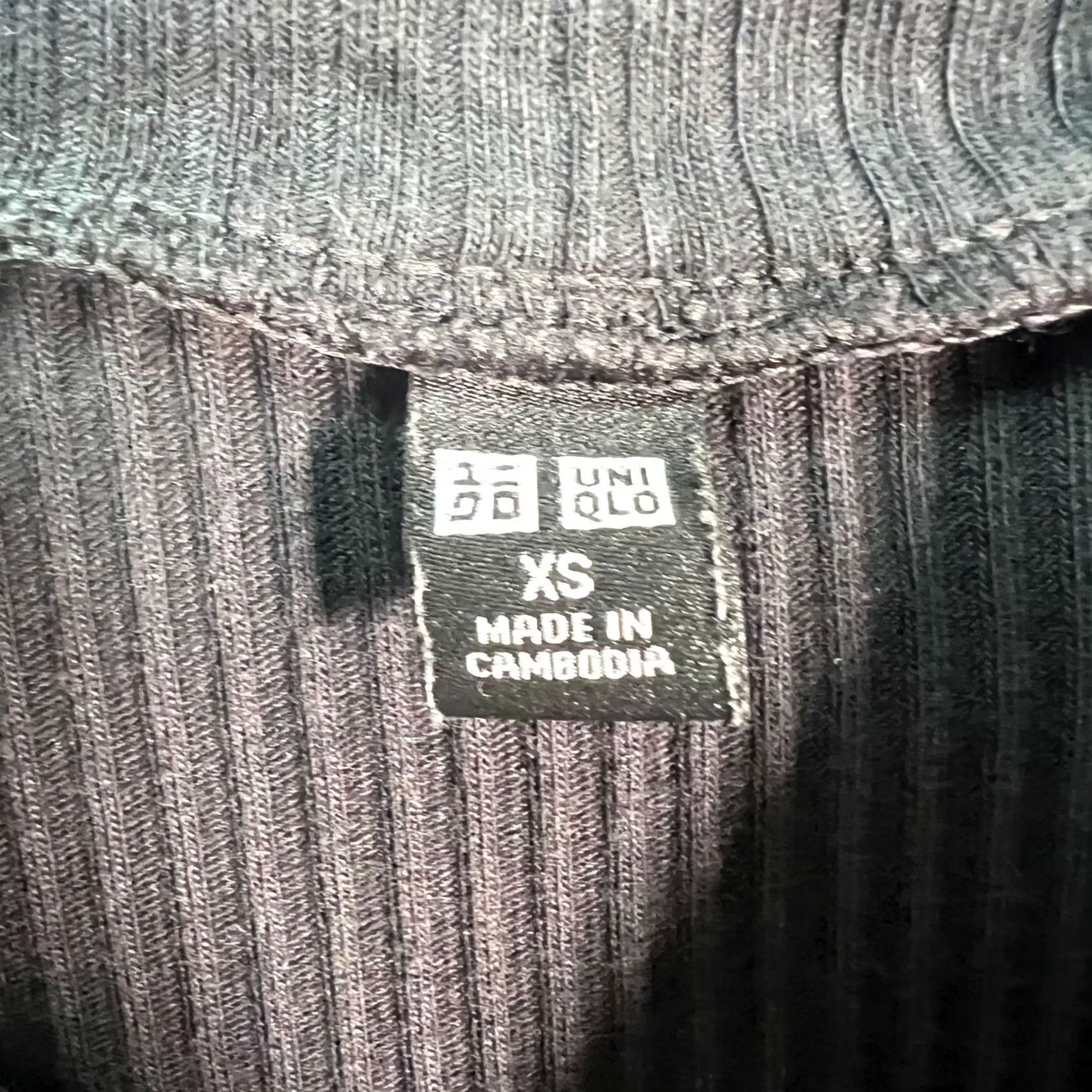 Uniqlo Uniqlo Womens XS Black Ribbed Long Sleeve Mock Neck Top T-Shirt Knit Cotton Spandex Regular Crew Neck Casual All Season Womens XS Black Uniqlo Shirt Size XS / US 0-2 / IT 36-38 - 3 Thumbnail