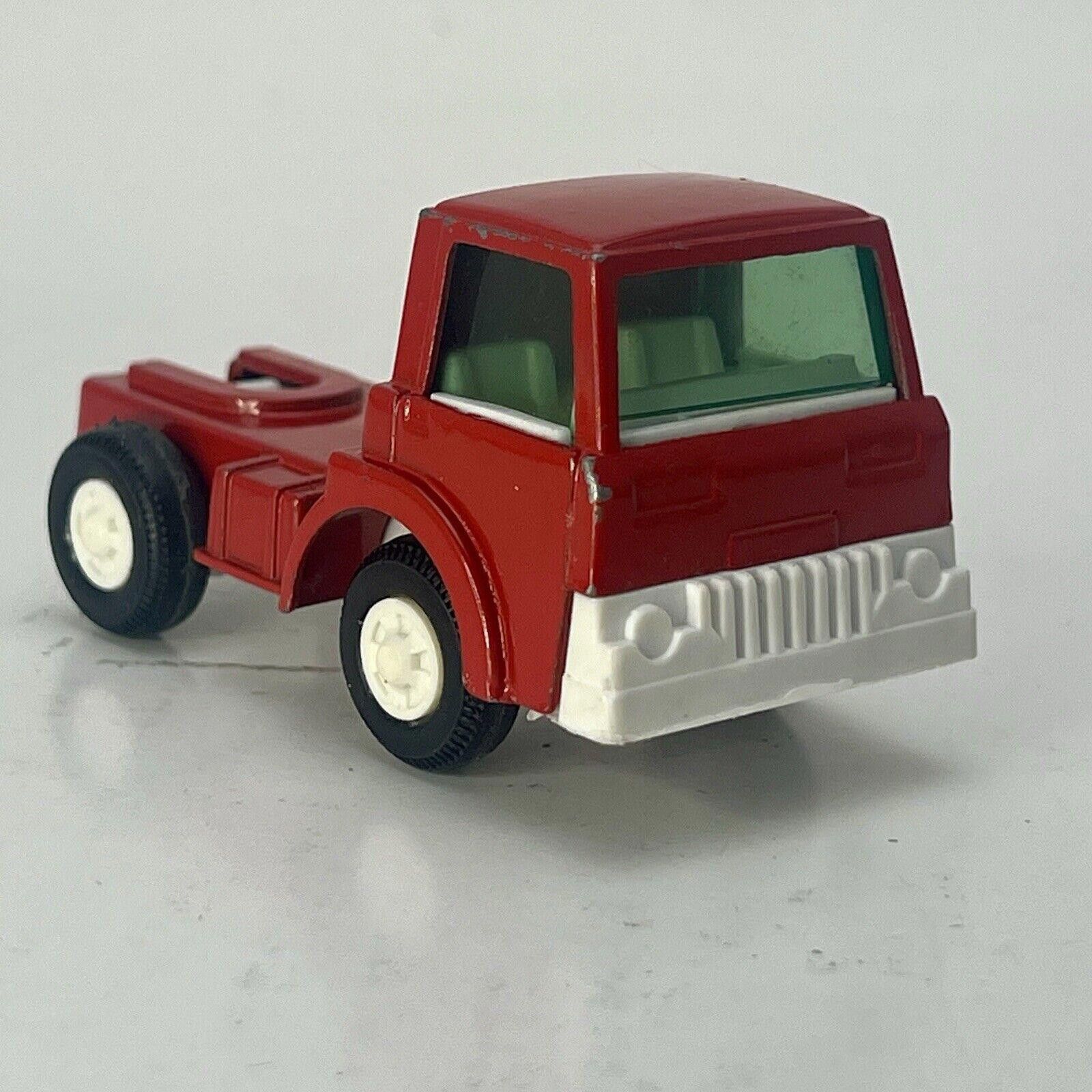 Designer 1970 Tootsietoy Chicago USA Log Truck Red No Trailer RARE Size ONE SIZE - 4 Thumbnail