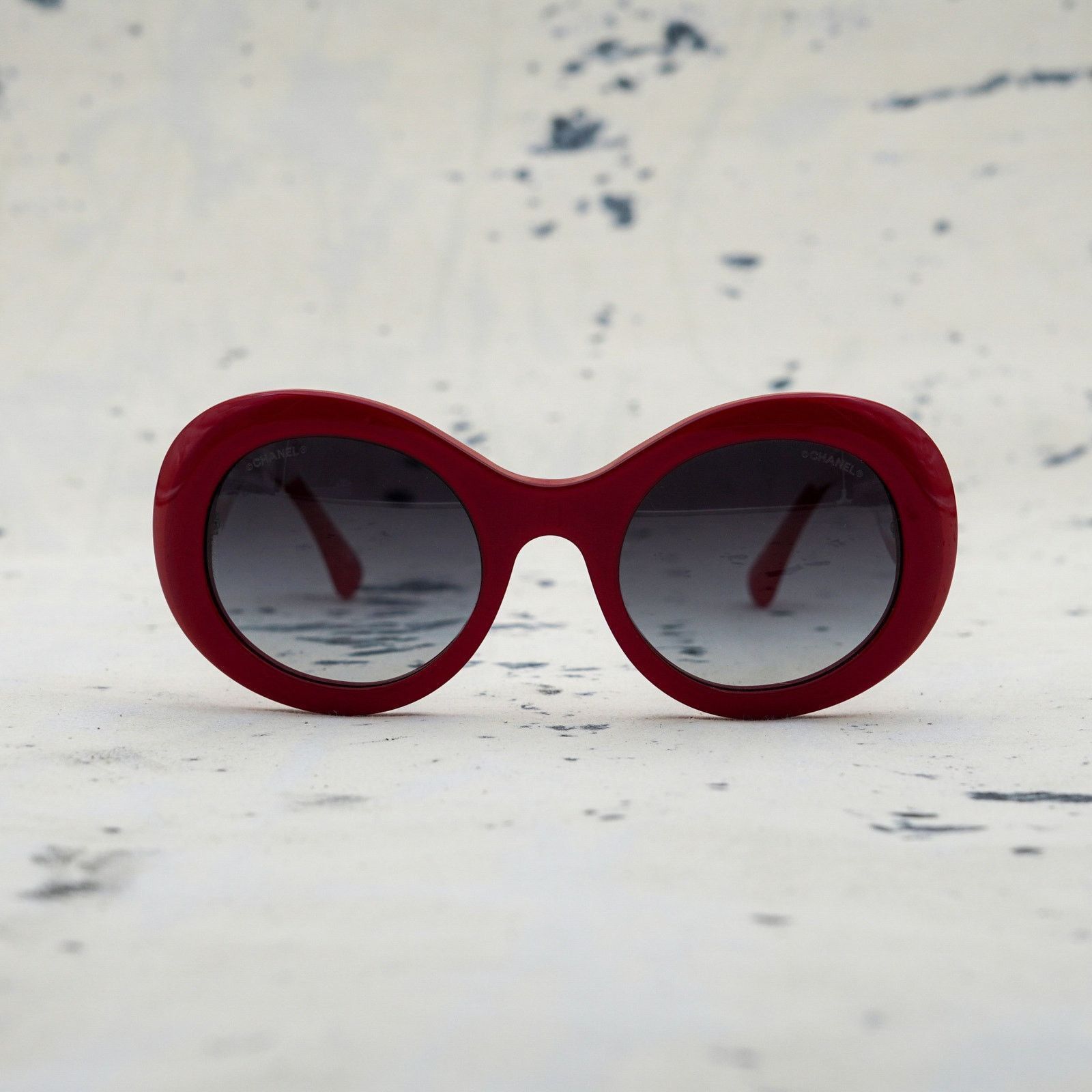 Chanel Chanel red oval grey gradient cc logo fashion sunglasses Size ONE SIZE - 2 Thumbnail