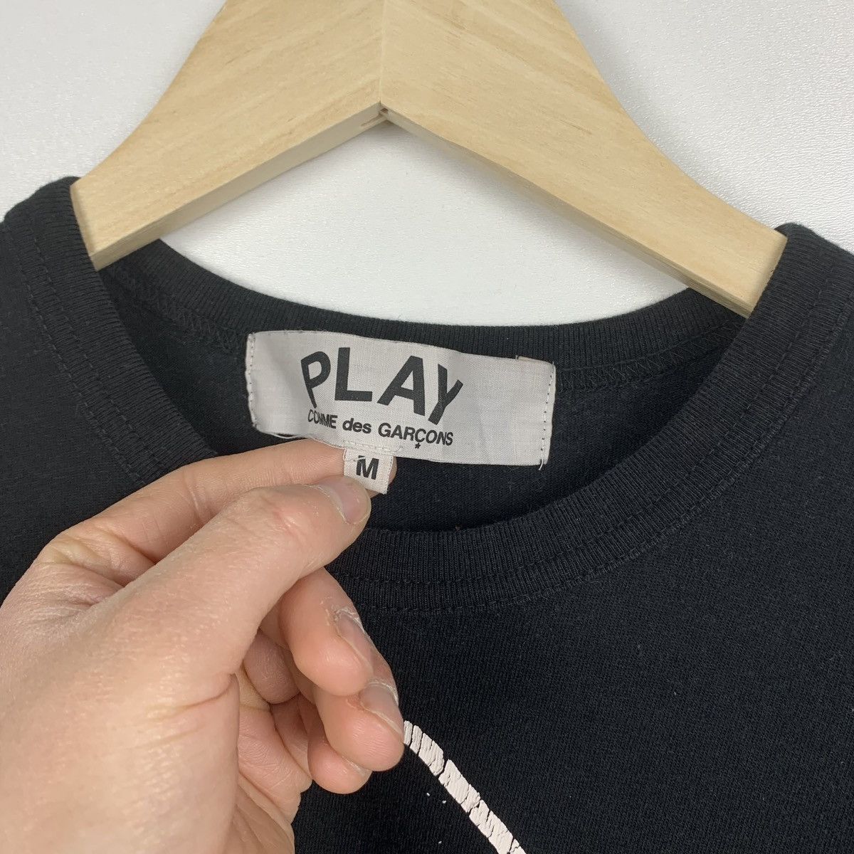 Comme des Garcons PLAY Comme Des Garcons Play Tee Japanese Big Logo Size US M / EU 48-50 / 2 - 8 Thumbnail