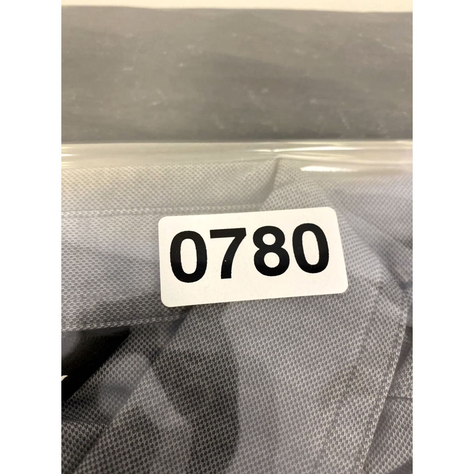 TravisMathew Travis Mathew Polo Shirt Mens M Light Gray Golf Colorblock Polo Shirt M Mens Gray 90s style? Size US M / EU 48-50 / 2 - 8 Thumbnail