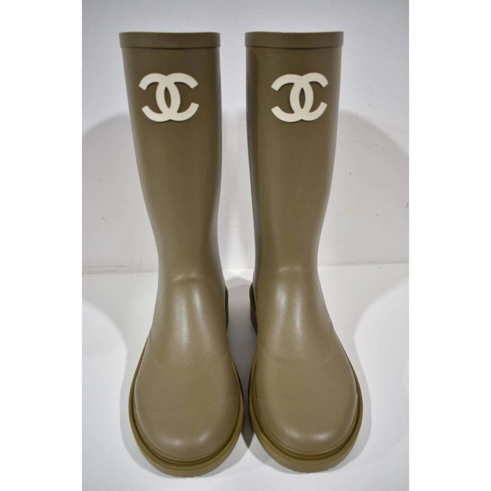 Chanel Chanel 22K Dark Beige White CC Logo High Rubber Rain Boot 40 Size US 10 / IT 40 - 3 Thumbnail