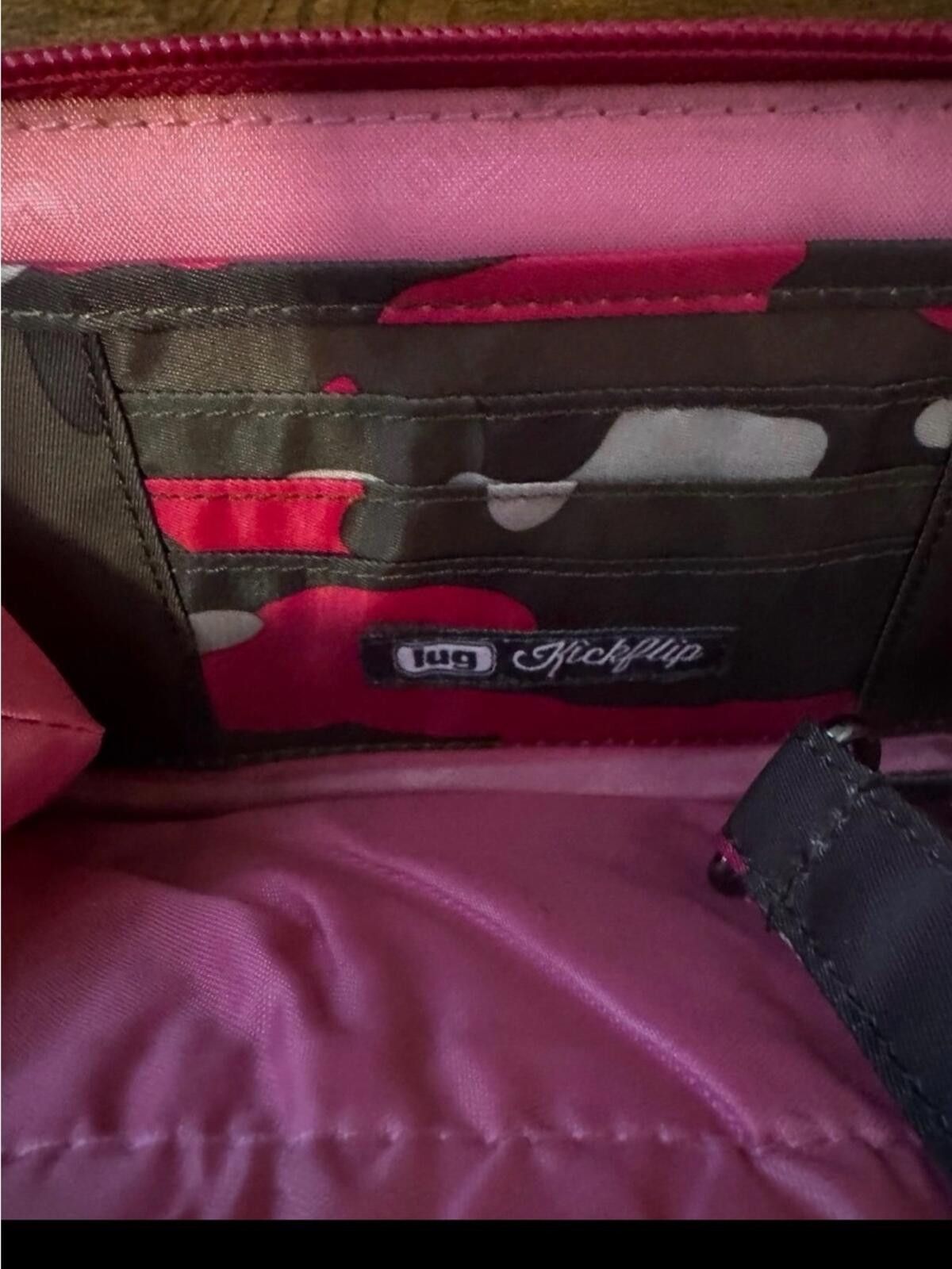 Other Lug Pink Camouflage Crossbody/Wallet/ Wristlet Size ONE SIZE - 3 Thumbnail