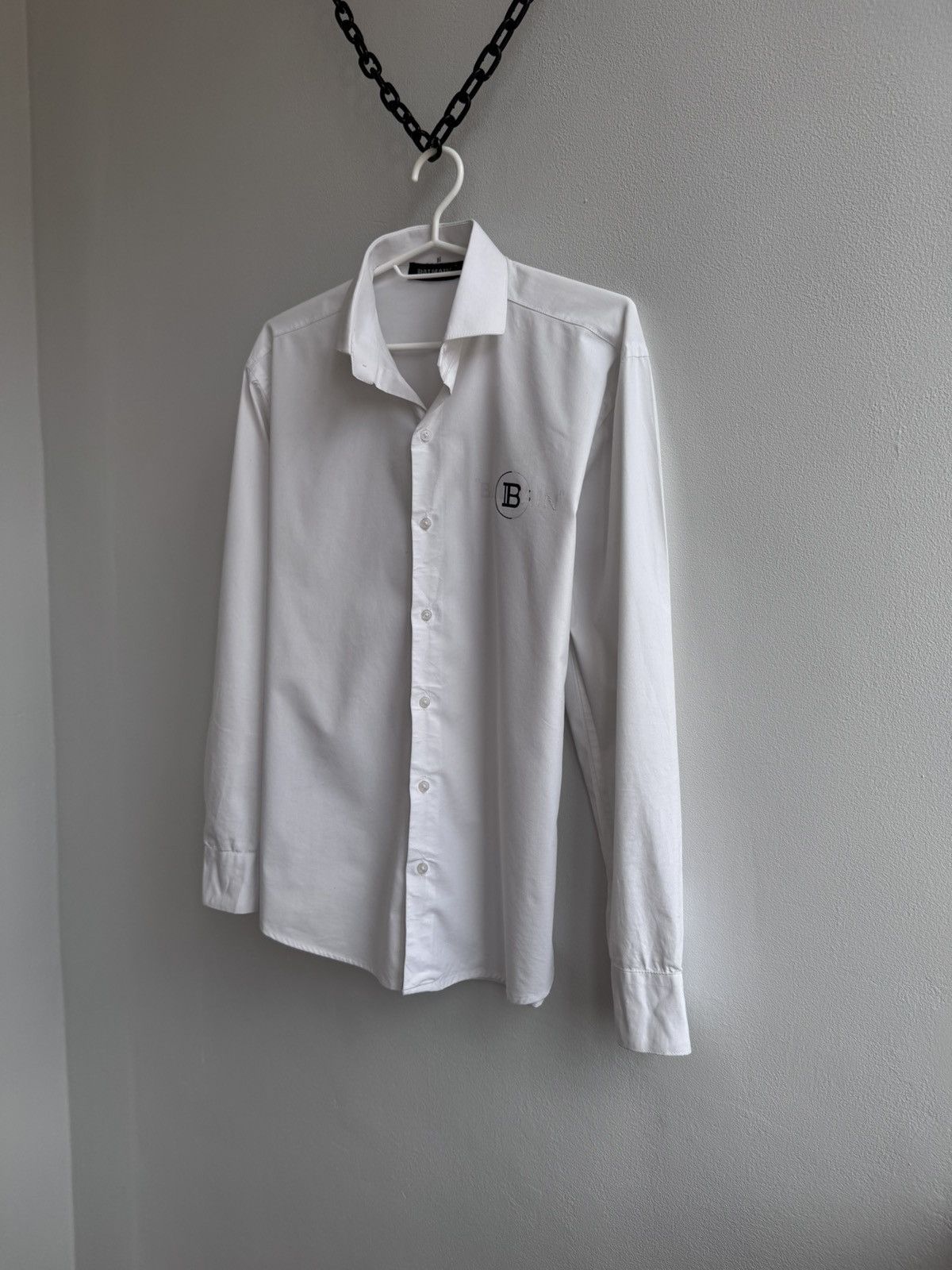 Balmain Balmain Paris White Button Up Shirt T Shirt Tee Big Logo Size US M / EU 48-50 / 2 - 3 Thumbnail