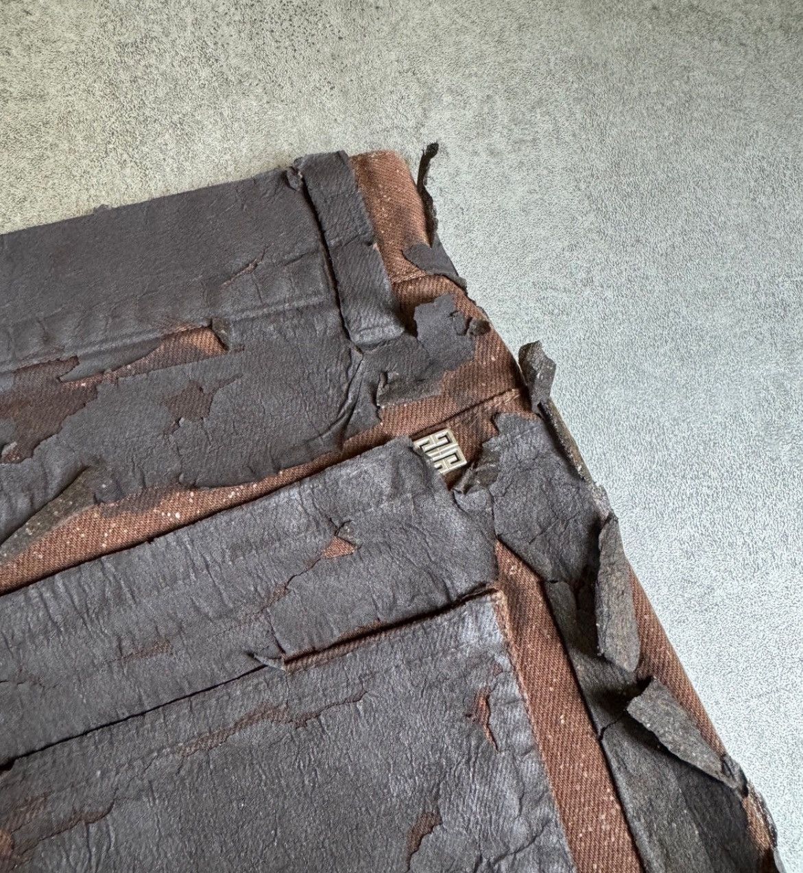 Givenchy AW2022 Givenchy Distressed Cracked Brown Biker Pants Size US 32 / EU 48 - 5 Thumbnail