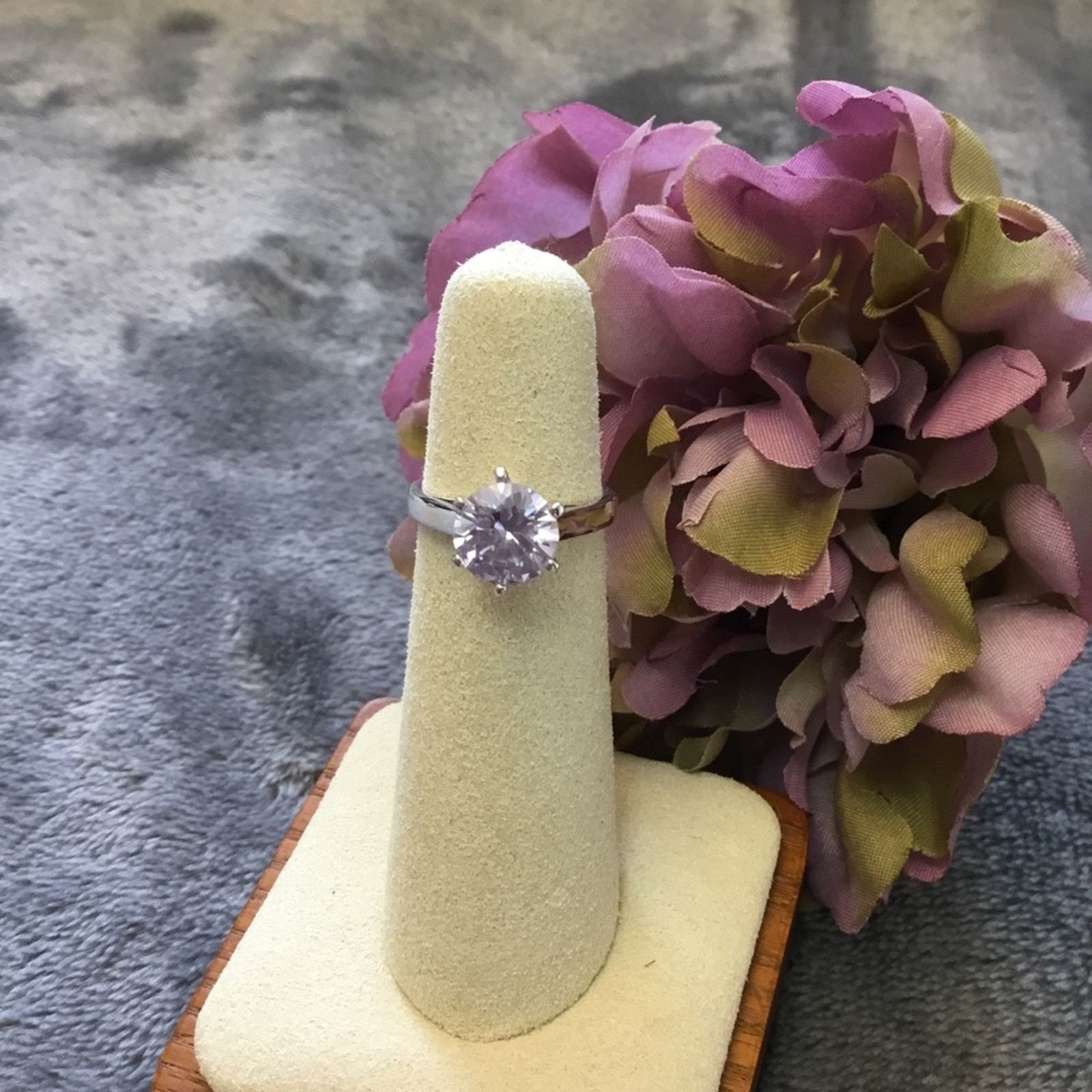 Other Sterling Silver Purple CZ Solitaire Ring Size ONE SIZE - 1 Thumbnail