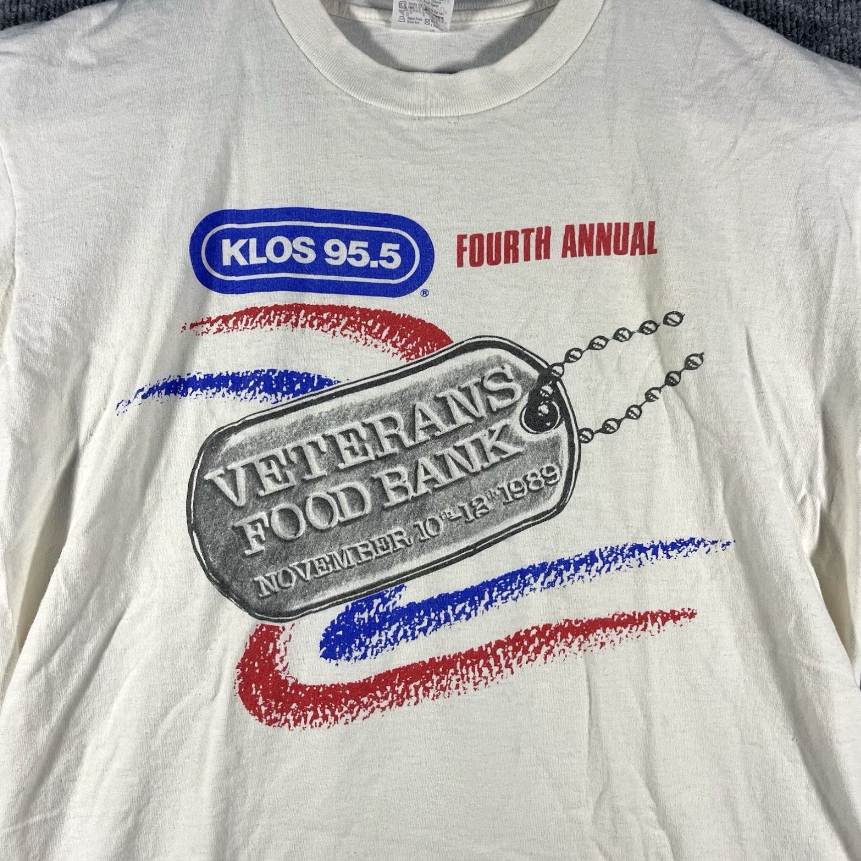 Vintage VINTAGE Stedman 80s KLOS 95.5 Veterans Rock Radio T-Shirt Adult Large White Graphic Tee Mens USA Size US L / EU 52-54 / 3 - 2 Thumbnail