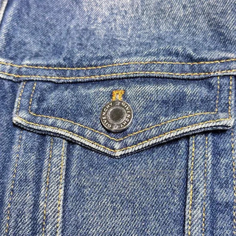 Givenchy Givenchy Back Embroidered Denim Jacket Size US M / EU 48-50 / 2 - 5 Thumbnail