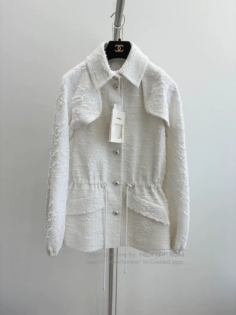 Chanel Chanel Slim waist white pearl twill tweed jacket Size XS / US 0-2 / IT 36-38 - 1 Thumbnail