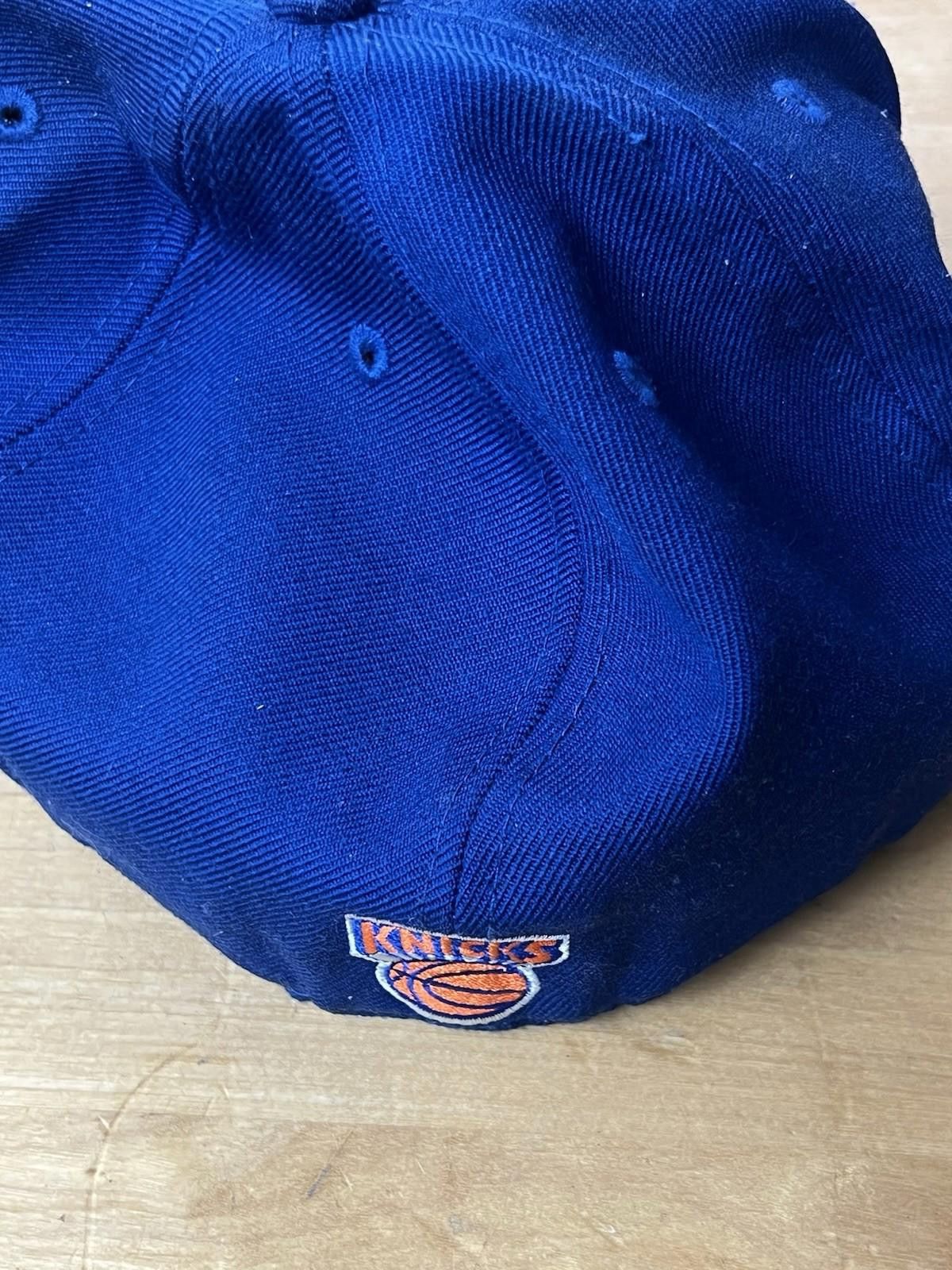 New Era New York Knicks 1998 hat. 59Fifty 7 3/4 Size ONE SIZE - 6 Thumbnail