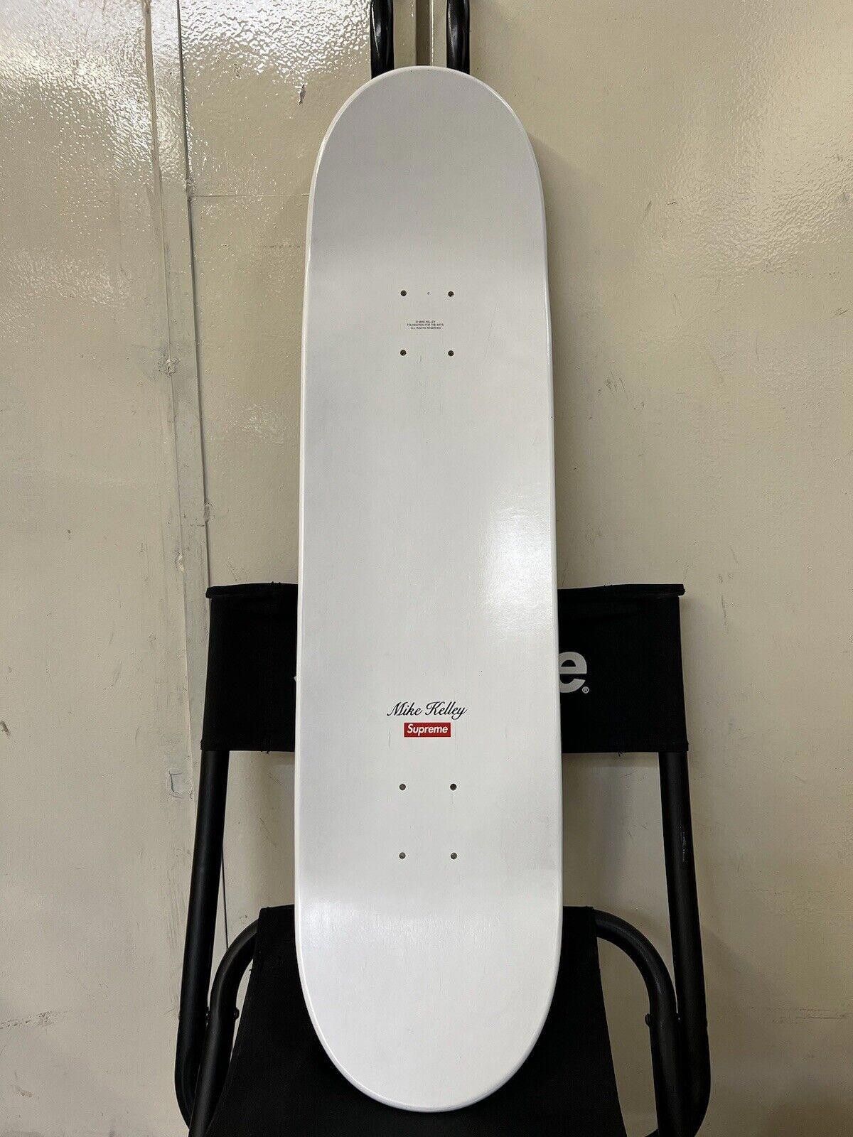 Supreme FW18 Supreme Mike Kelley Ahh...Youth! Image #7 Deck 2018 Size ONE SIZE - 7 Thumbnail