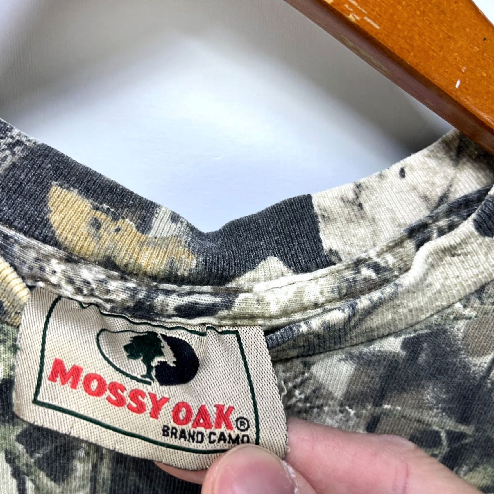 Vintage VINTAGE Mossy Oak Tree Camo Long Sleeve Shirt M Mens Green 90s Nature Logo Camouflage Cotton Knit Cotton Shirt Regular Size Size US M / EU 48-50 / 2 - 3 Thumbnail