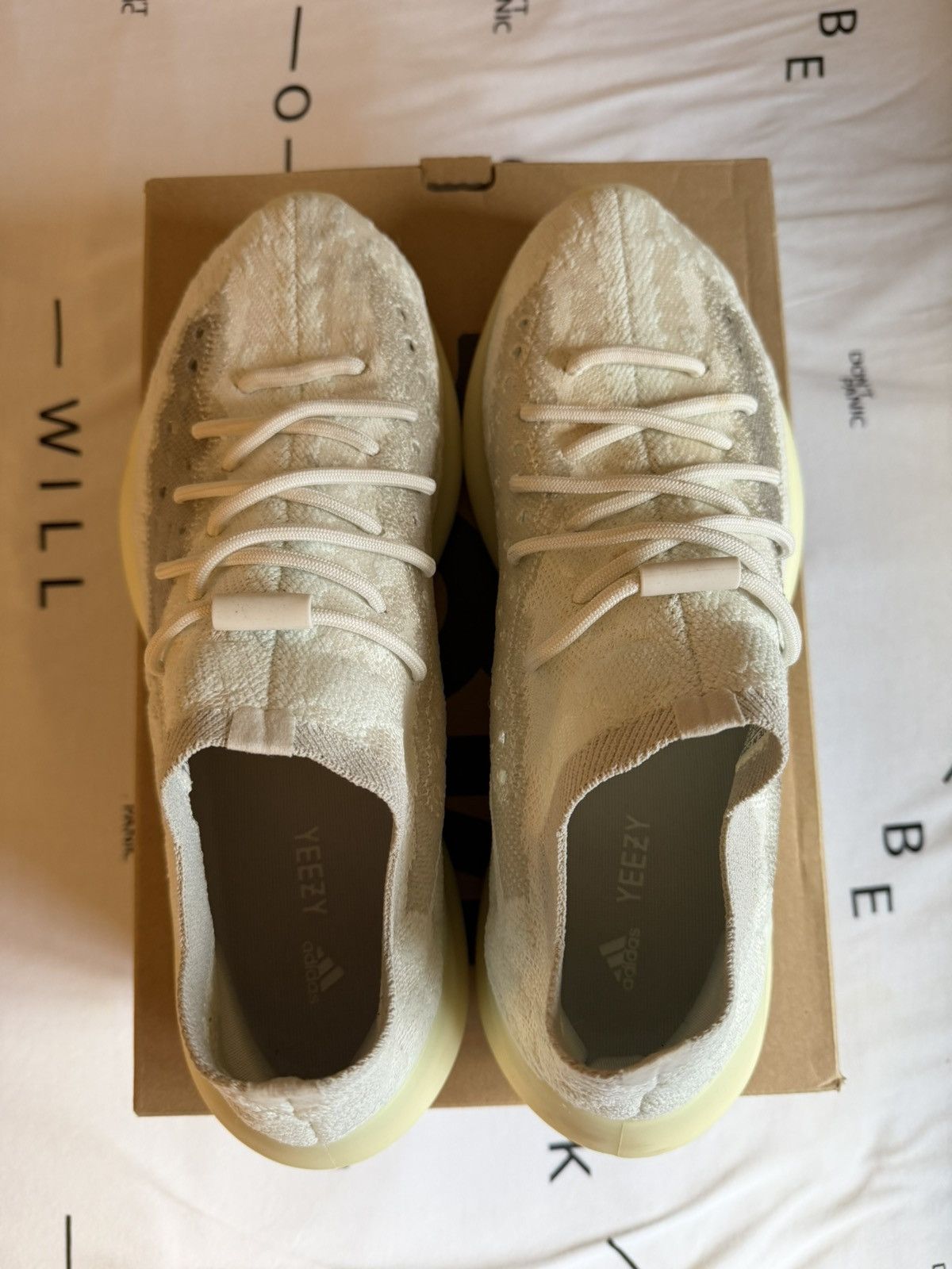 Yeezy Adidas Yeezy Boost 380 Calcite Glow 12.5US Size US 12.5 / EU 45-46 - 6 Thumbnail