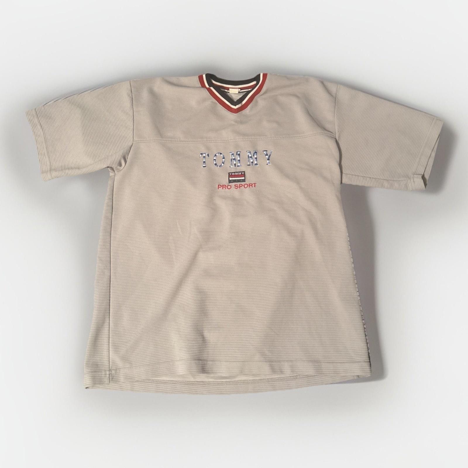 Tommy Hilfiger Vtg Hilfiger Tommy Sport Grey Men Size Xl Pro Sport Shirt Size US XL / EU 56 / 4 - 1 Thumbnail