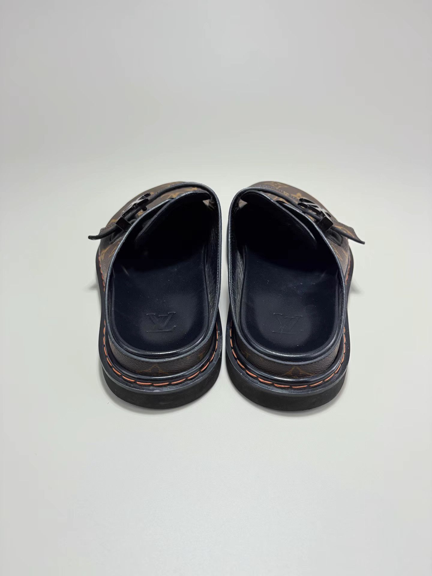 Louis Vuitton Brown Slip-On Mules Size 7 Size US 7 / EU 40 - 1 Thumbnail