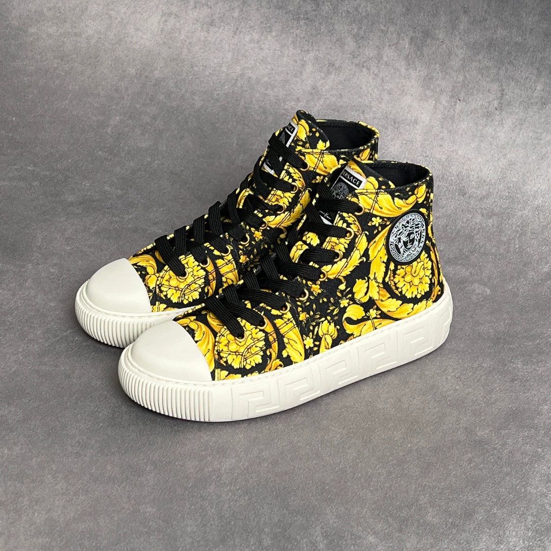 Versace VERSACE Baroque Print Laced High-Top Sneakers 39/40 Size US 8 / IT 38 - 1 Thumbnail