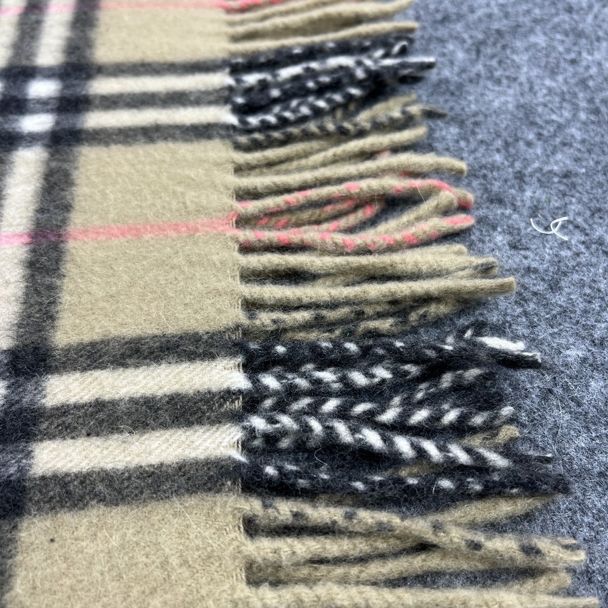 Burberry Burberry Scarf / Muffler / Neckwear T1110 Size ONE SIZE - 7 Thumbnail