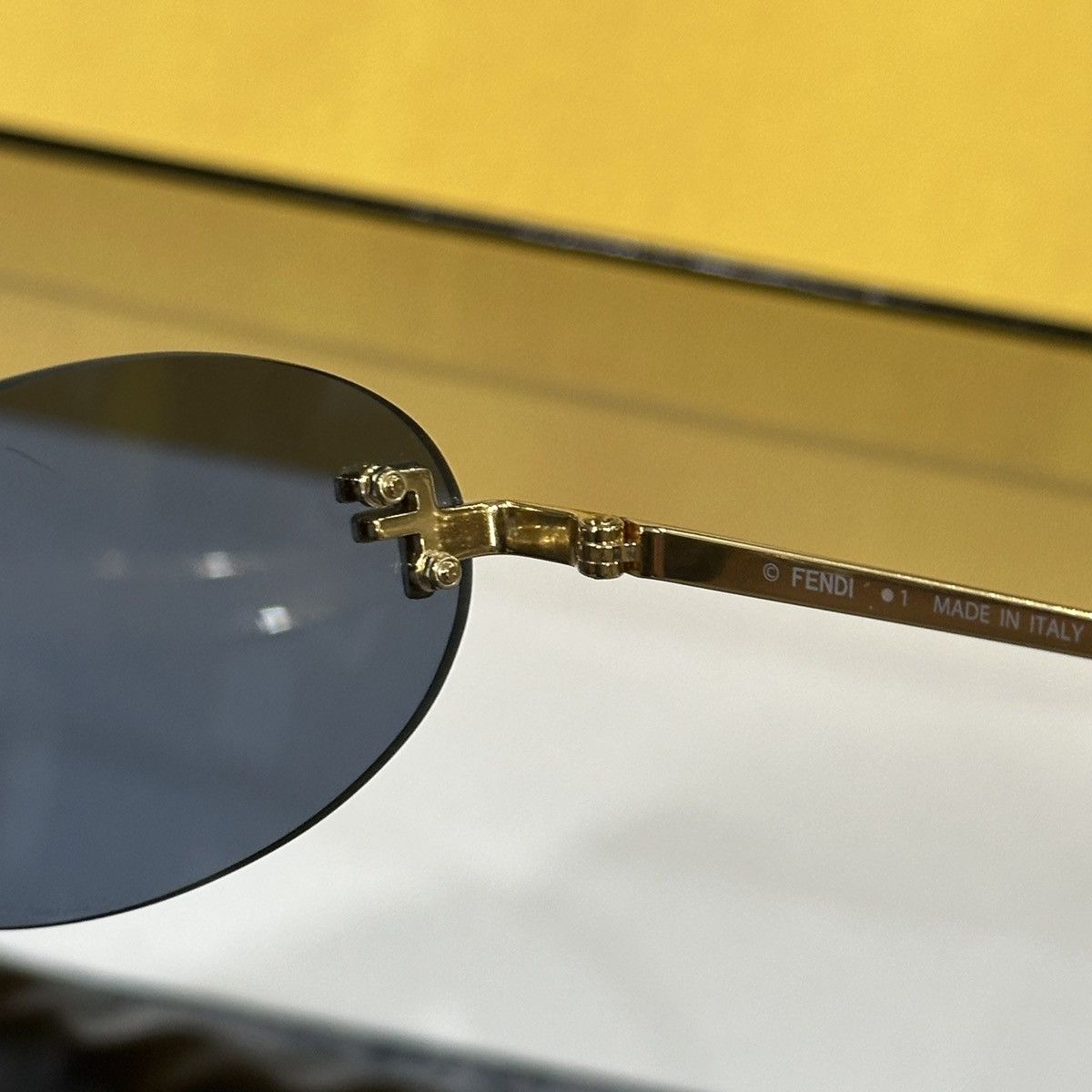Fendi FENDI FE4075US 30V SUNGLASSES Size ONE SIZE - 8 Thumbnail