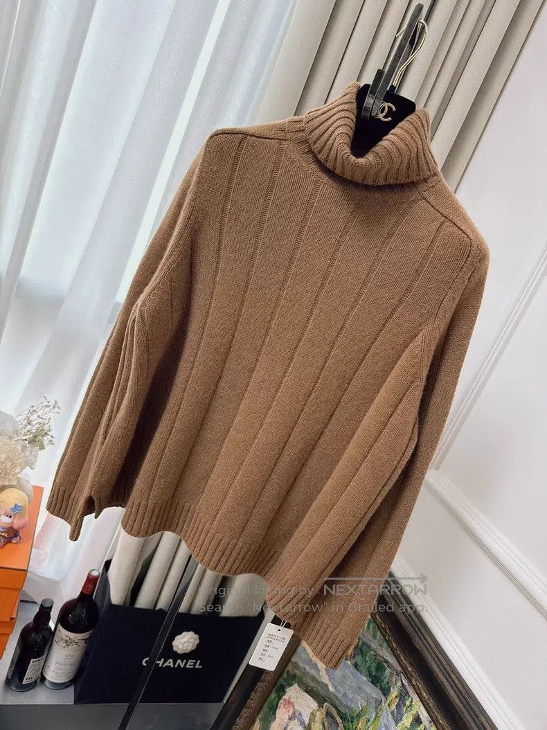Loro Piana Loro Piana Camel Cashmere High-Neck Knit Top Size M / US 6-8 / IT 42-44 - 1 Thumbnail