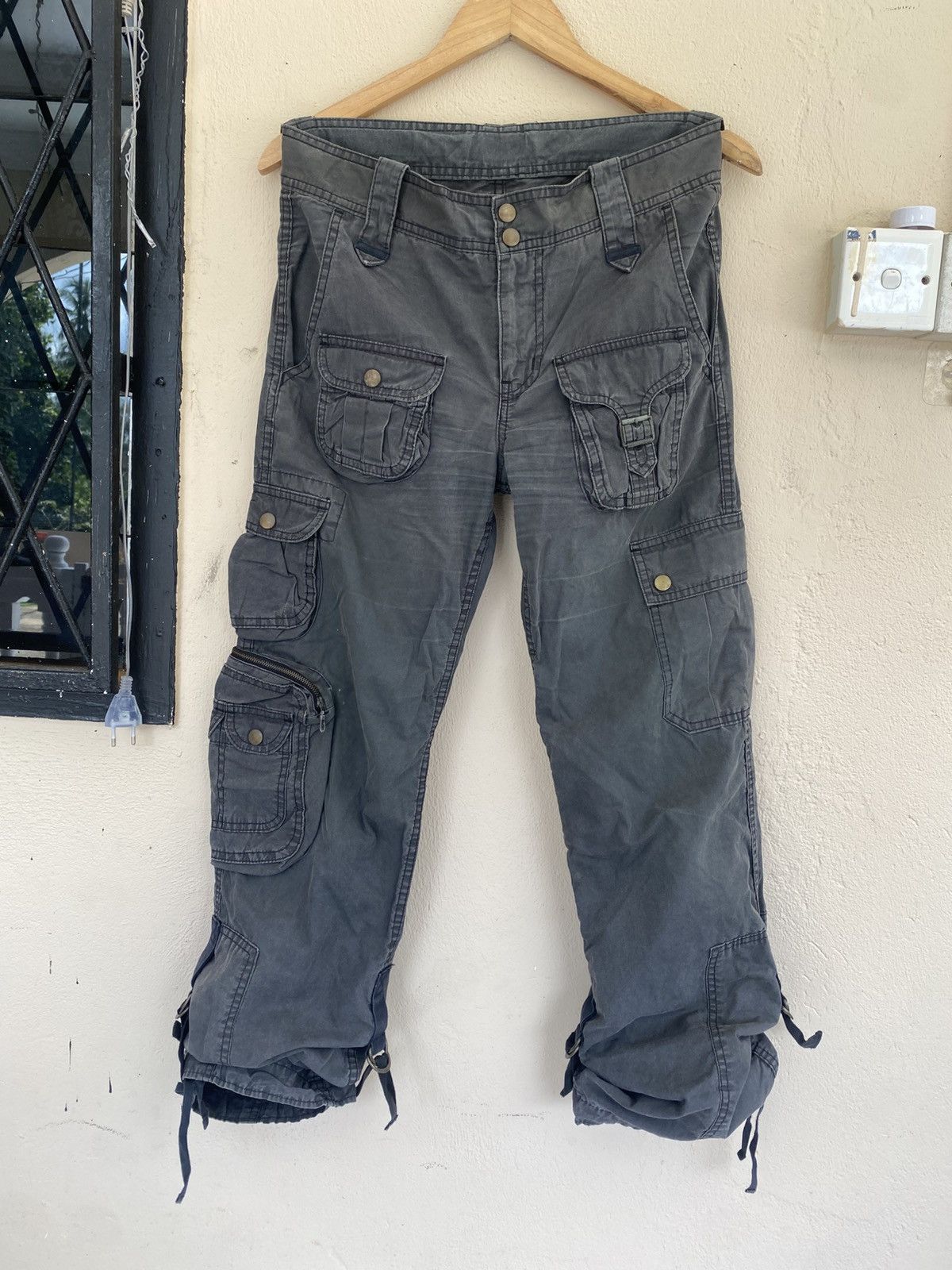Hysteric Glamour Hysteric Glamour 11 Pockets 3D Cargo Pants Size US 31 - 1 Thumbnail