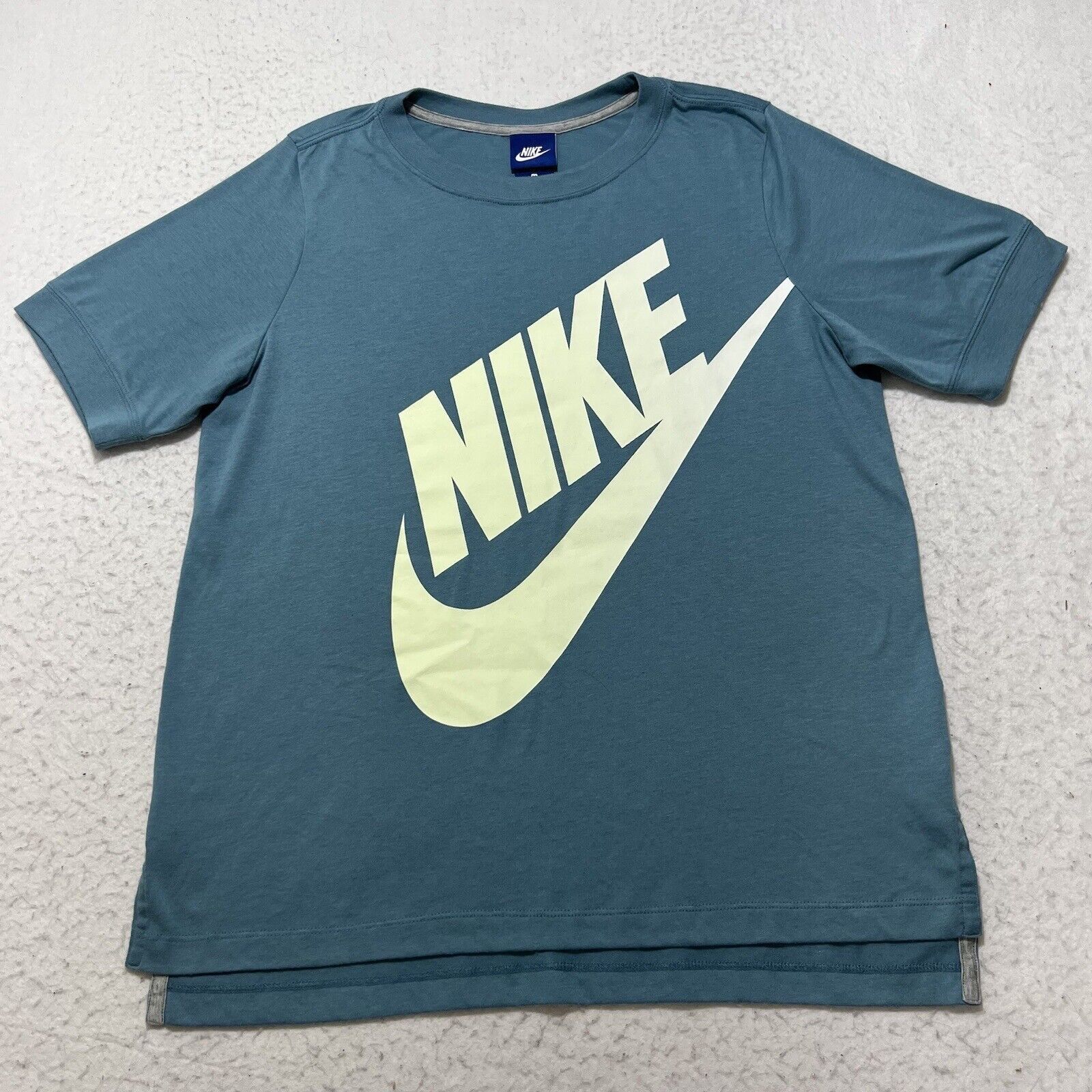 Nike Nike Medium T Shirt Teal Blue Swoosh Logo Crewneck Tee Size M / US 6-8 / IT 42-44 - 1 Thumbnail