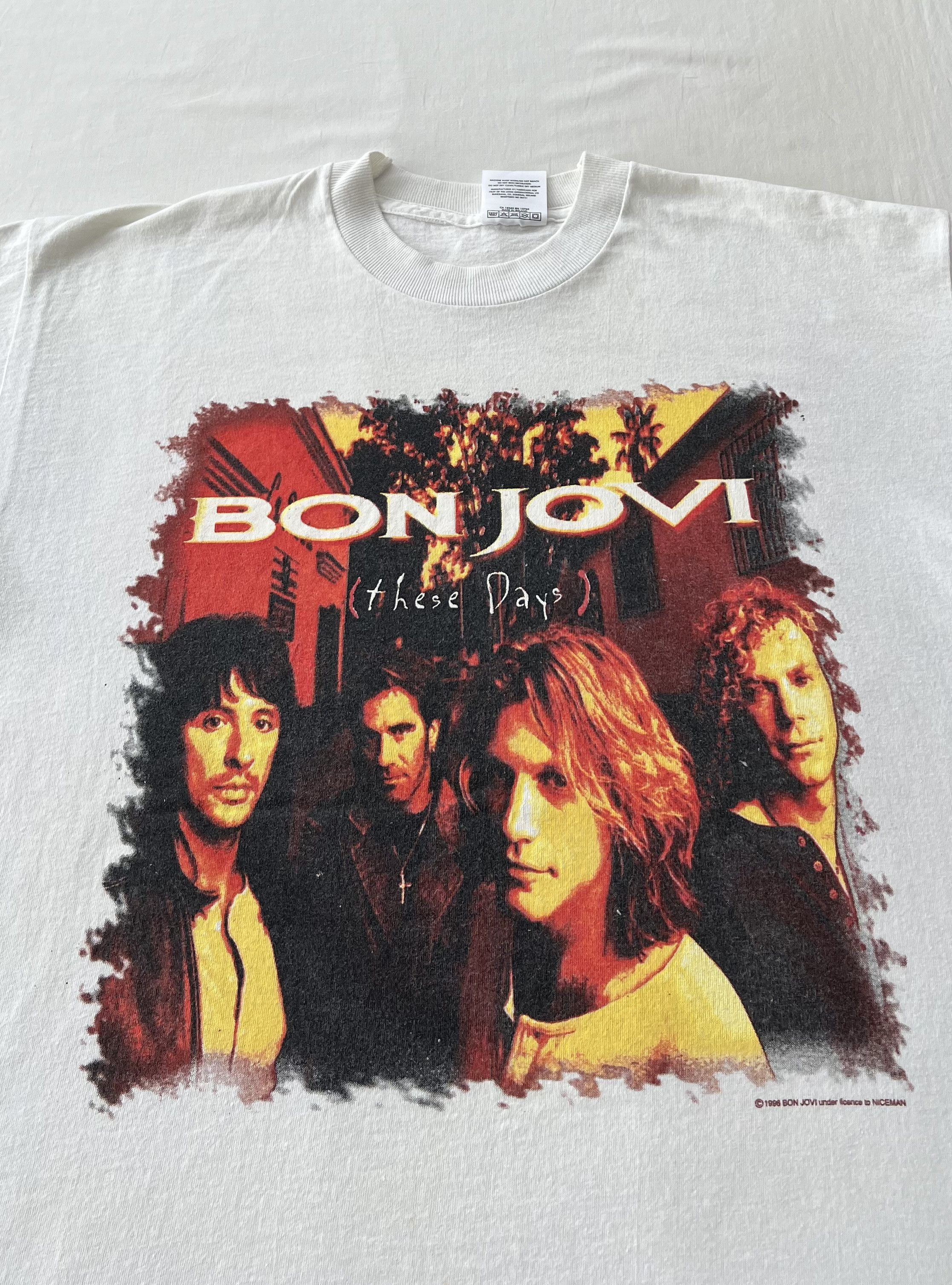 Band Tees Vintage 1996 Bon Jovi These Days White T-shirt Size US L / EU 52-54 / 3 - 3 Thumbnail