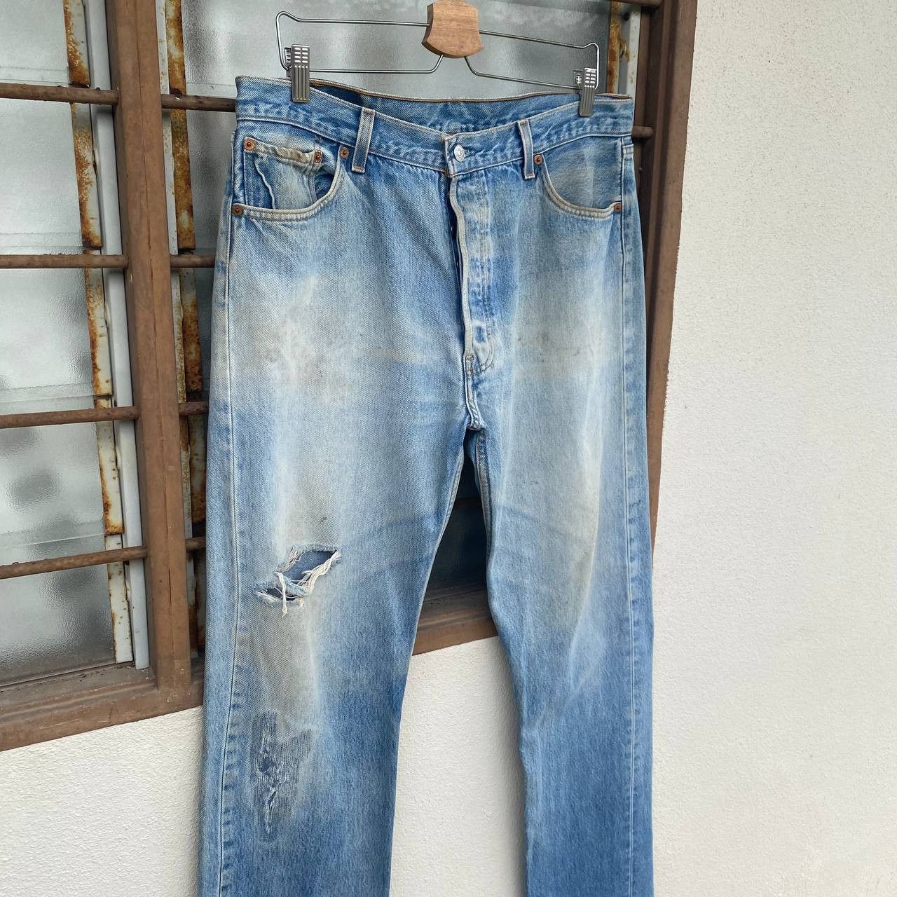 Levi's Vintage Clothing VINTAGE 00'S LEVIS 501 DISTRESSED DIRTY JEAN W35X33" Size US 35 - 3 Thumbnail