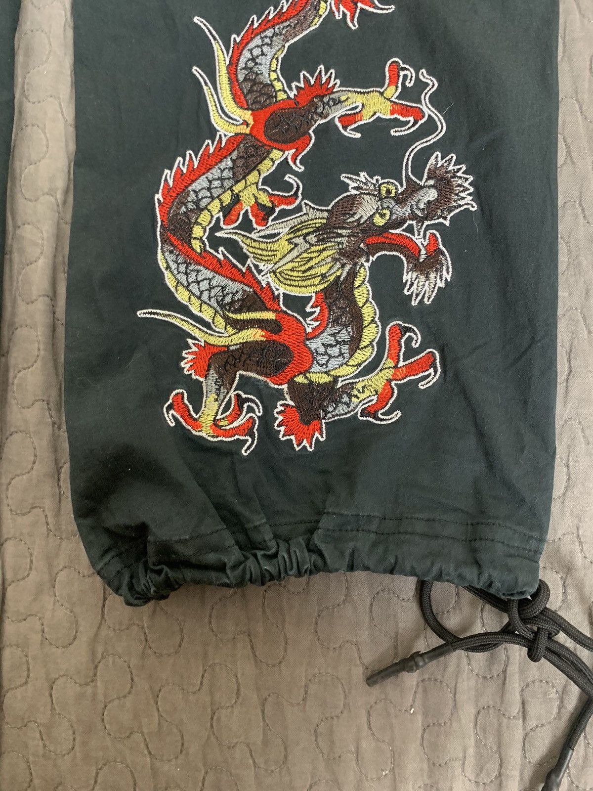 Ed Hardy Y2K Ed Hardy x Urban Outfiters Parachute Cargo Pants Size XS Size US 28 / EU 44 - 25 Thumbnail