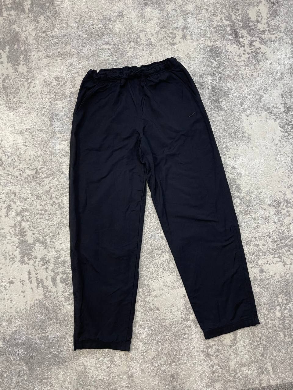 Nike Vintage Nike Trackpants Men's Black Baggy Y2K Size US 30 / EU 46 - 2 Thumbnail