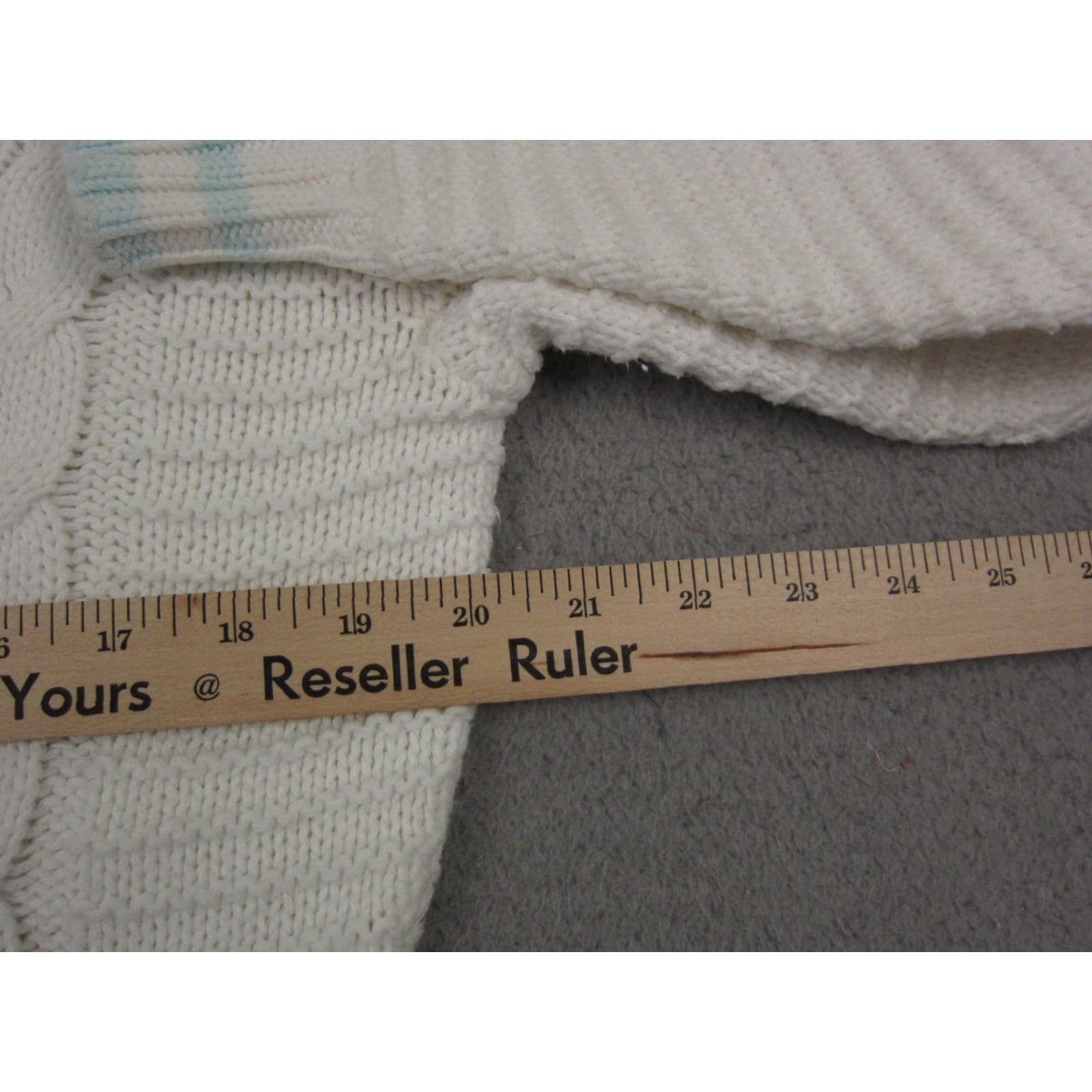 Vintage VINTAGE Liz Sport Sweater Womens Petite Small White Cable Knit College Varsity Size S / US 4 / IT 40 - 6 Thumbnail
