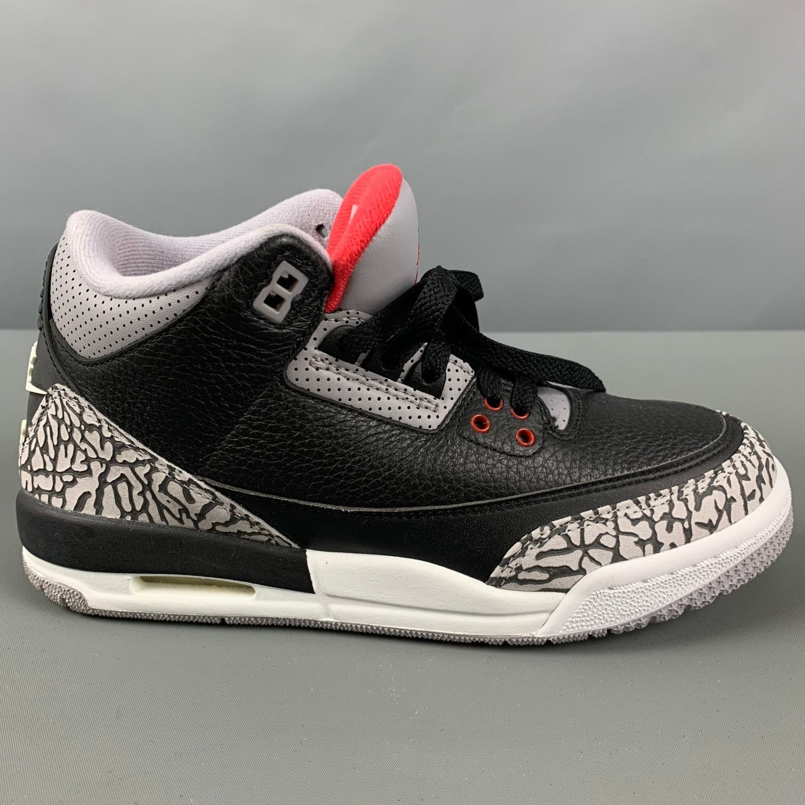 Nike Size 6Y Black Grey Mixed Patterns Leather High Top Sneakers Size US 6 / EU 39 - 2 Thumbnail