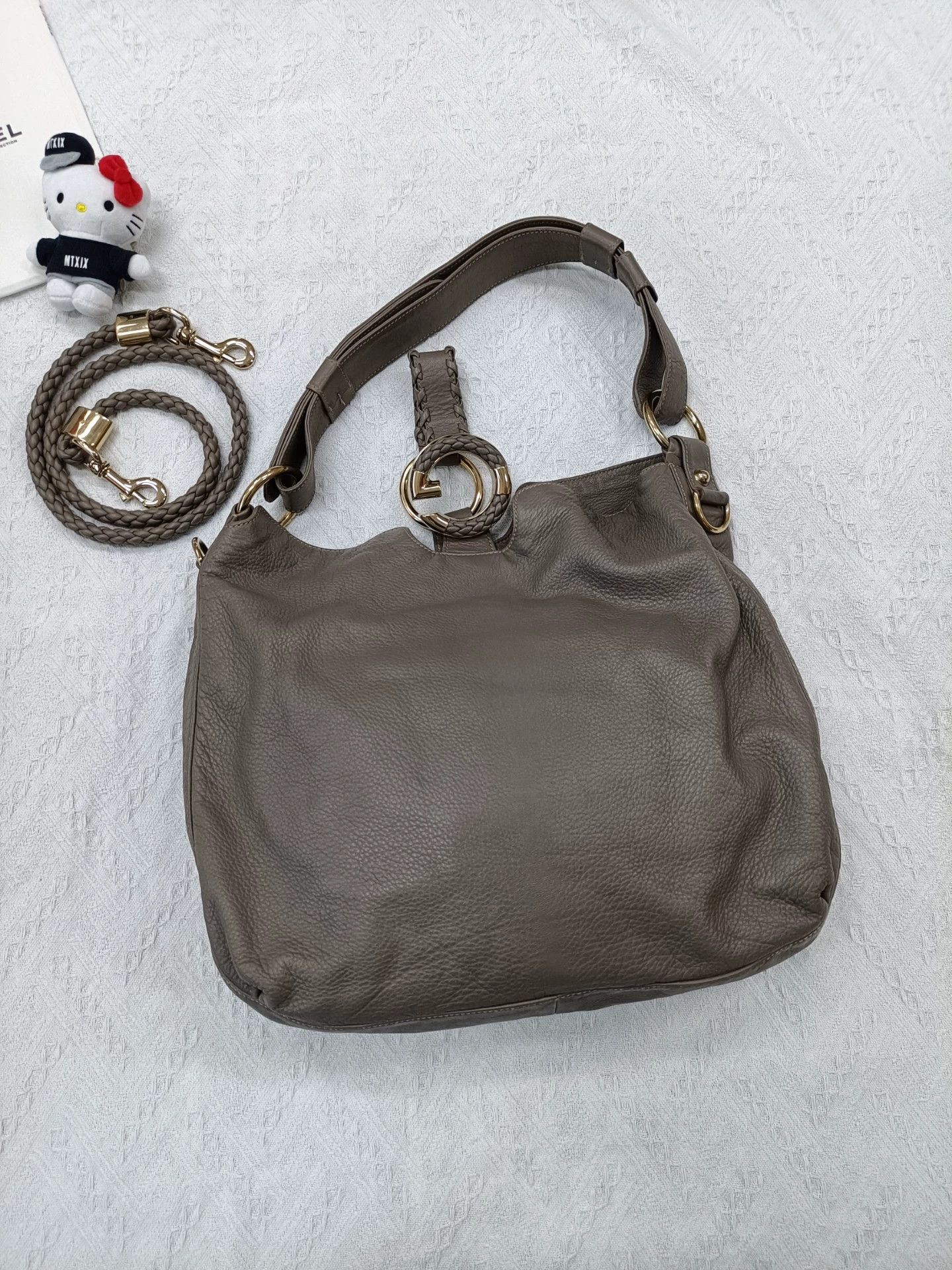 Gucci Gucci Vintage Armpit Bag w/ Strap (Size 41x35-52) Size ONE SIZE - 2 Thumbnail