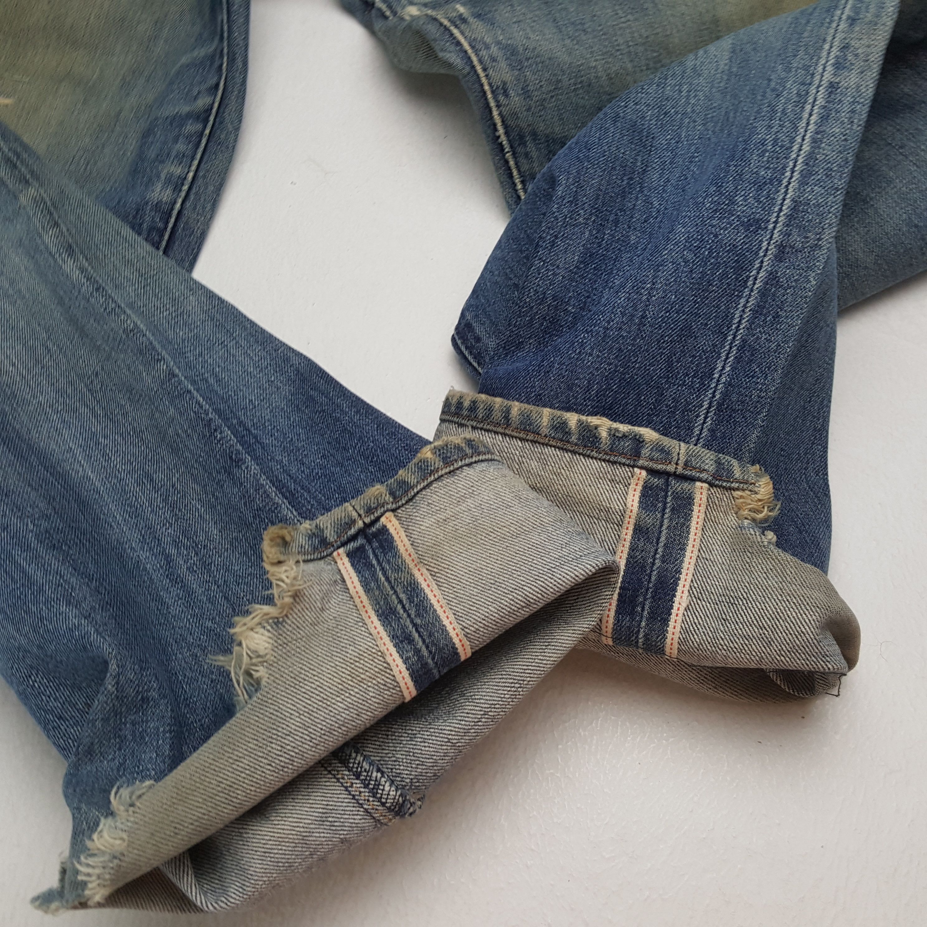 Levi's × Vintage LEVI'S Distressed Jeans Daily Streetwear Style Size US 29 - 12 Thumbnail