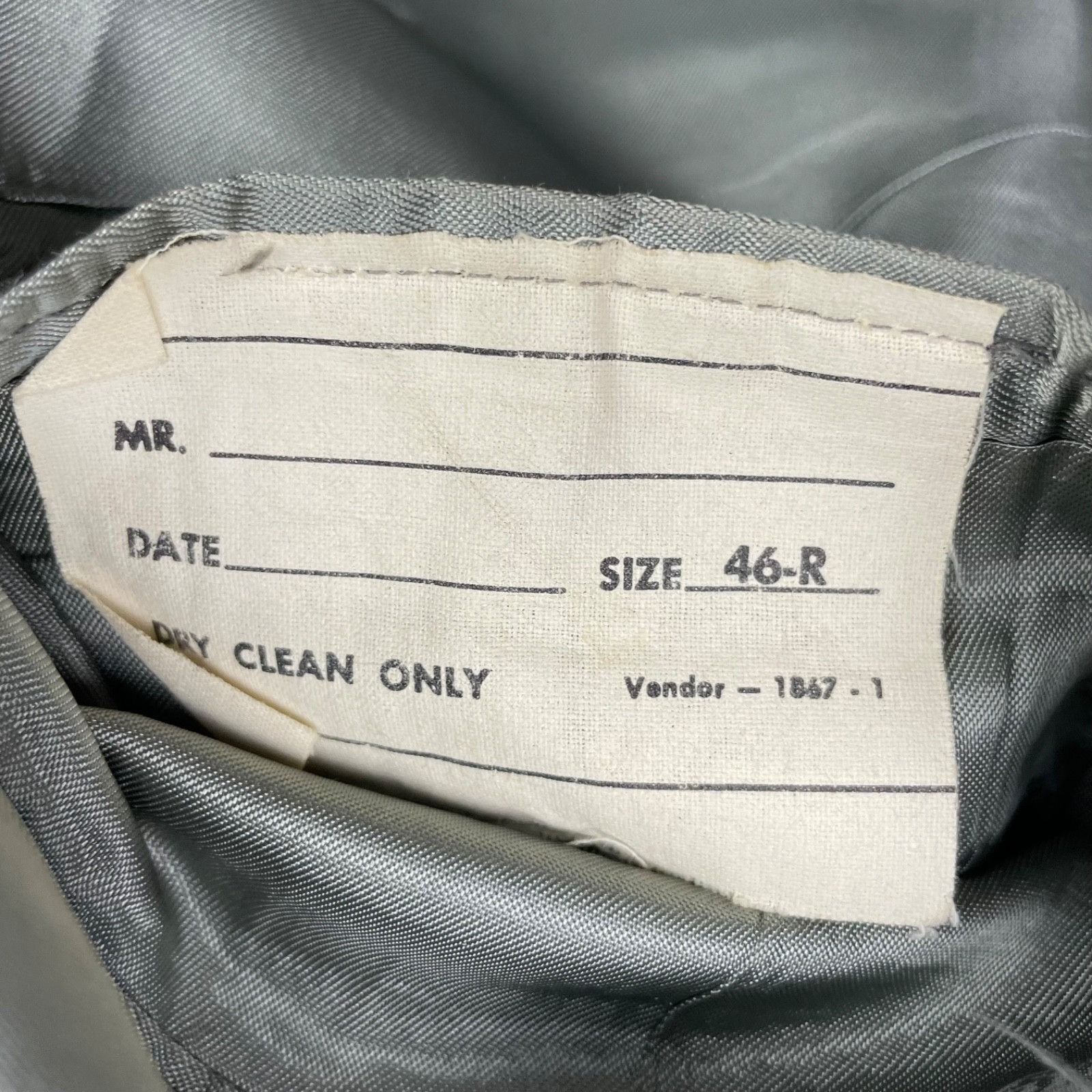 Stafford VTG Stafford Men's 100% Wool 2-Button Suit Gray Stripe • 46R Size 46R - 6 Thumbnail