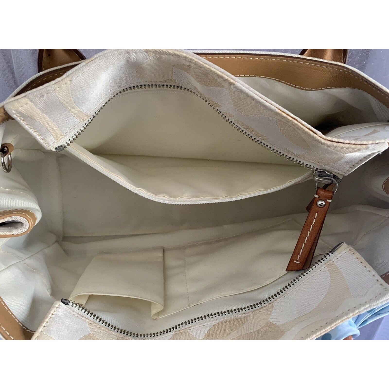 Coach Coach Cream Canvas Leather Handbag 11821 Feet Made Jan 2008 Size ONE SIZE - 8 Thumbnail