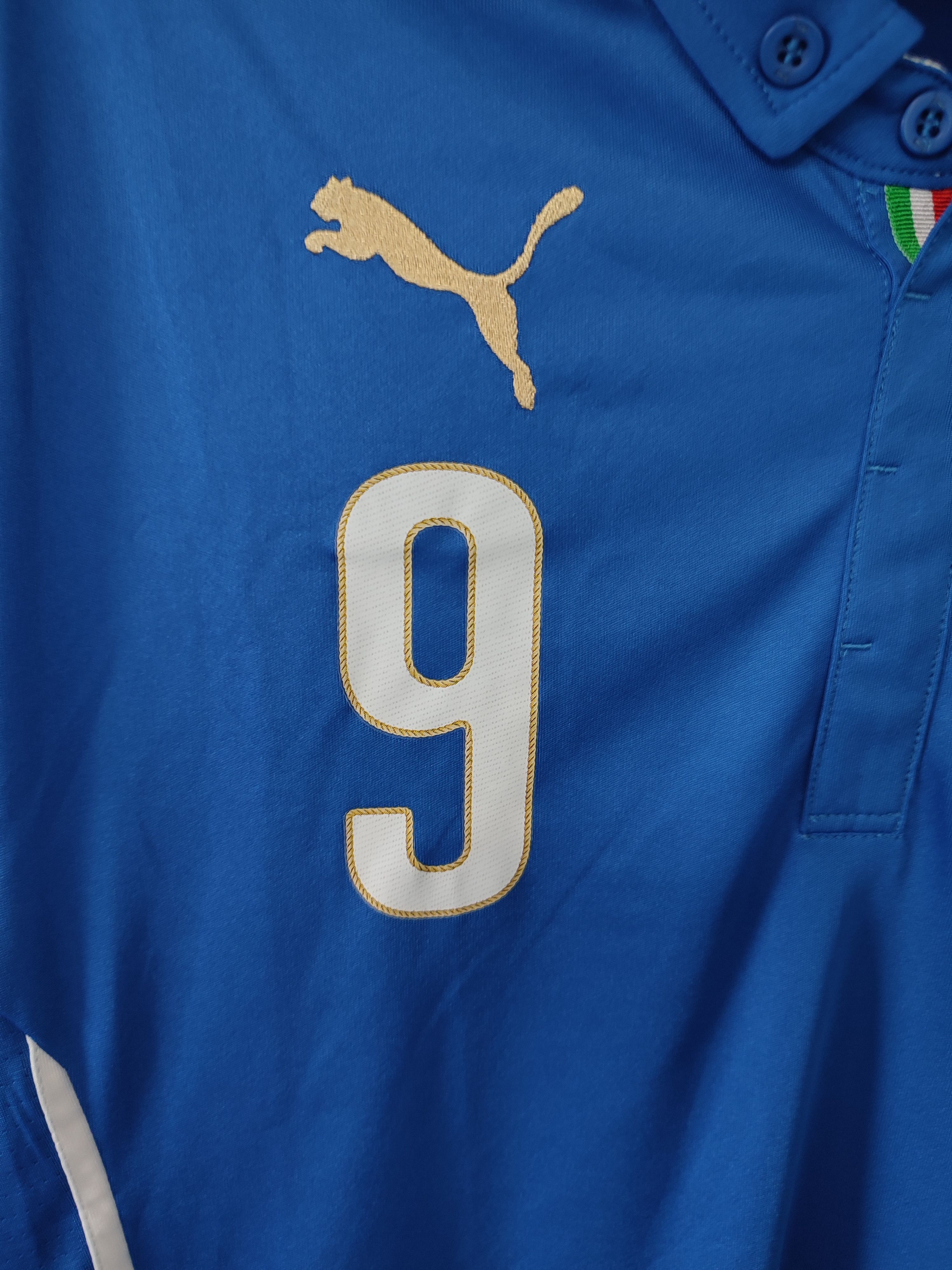 Puma ITALY 2014-15 HOME FOOTBALL Kit SHIRT #9 BALOTELLI Size US XL / EU 56 / 4 - 9 Thumbnail
