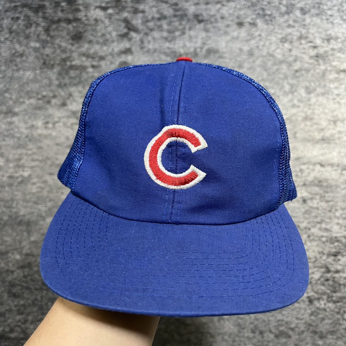 MLB VINTAGE 80s CHICAGO CUBS EMBROIDERED MLB TRUCKER HAT Size ONE SIZE - 2 Thumbnail