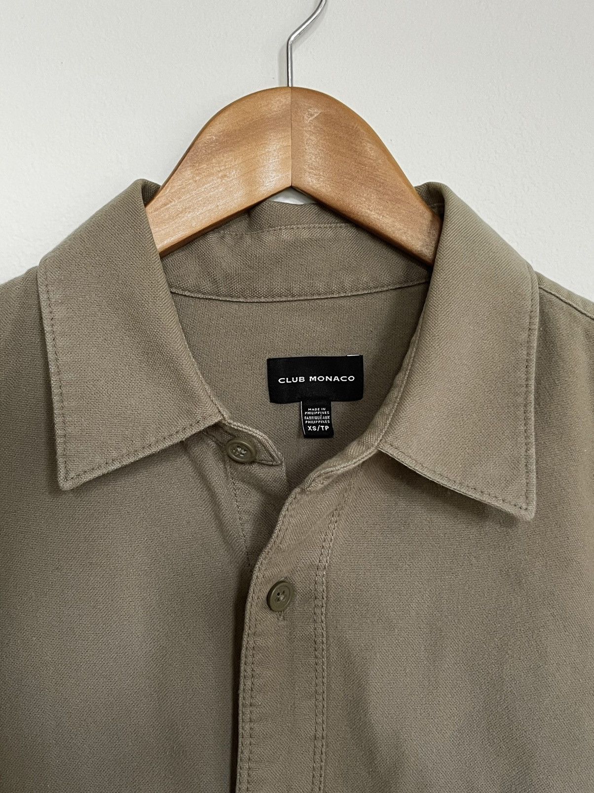Club Monaco Great military inspired shirt square cut hem Size US XS / EU 42 / 0 - 1 Thumbnail
