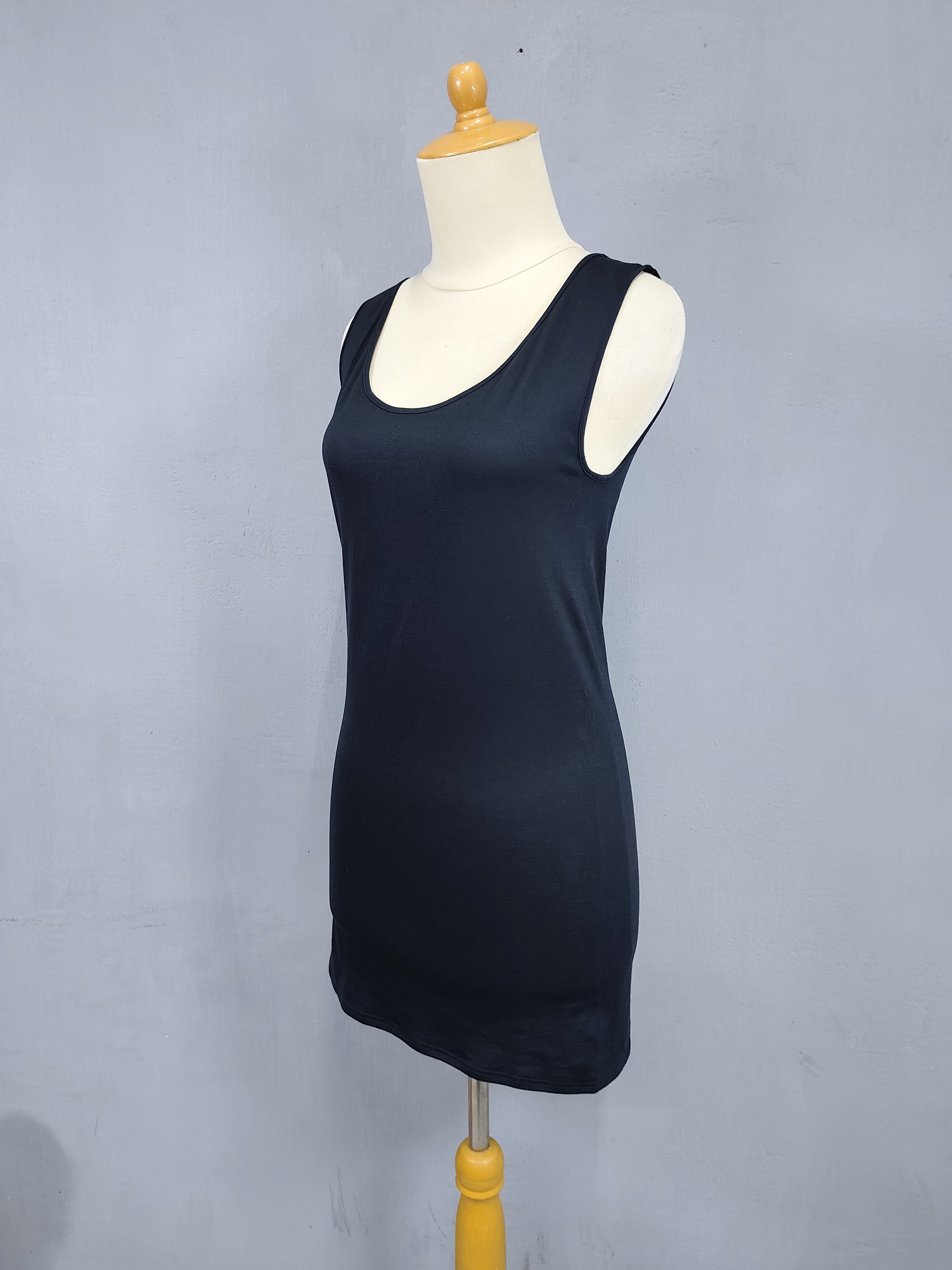 Helmut Lang Helmut Lang- Minimalist Clean Essential Black Tank Top Size S / US 4 / IT 40 - 3 Thumbnail